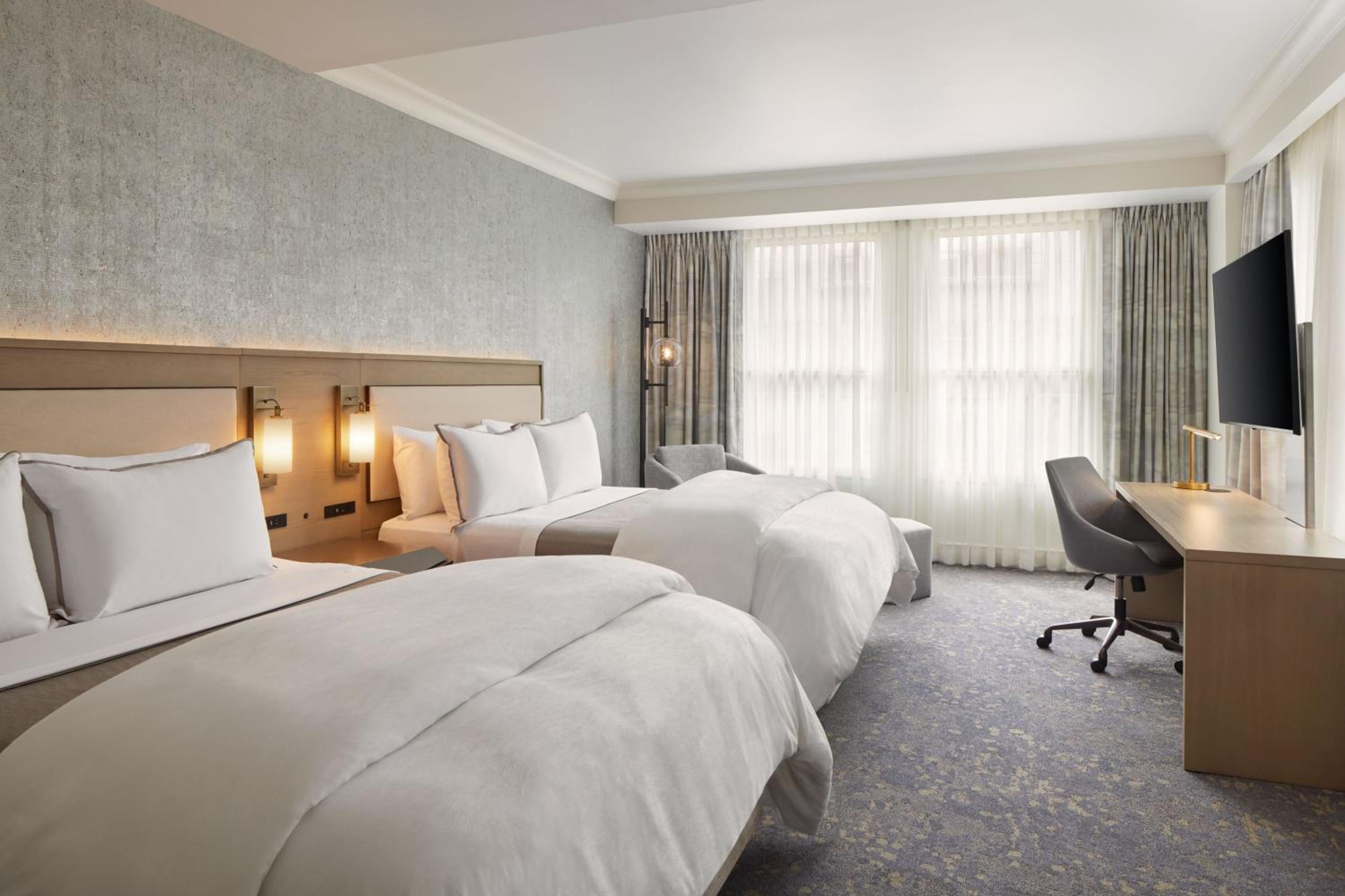 One-Bedroom Suite with Two Double Beds - Photo 4