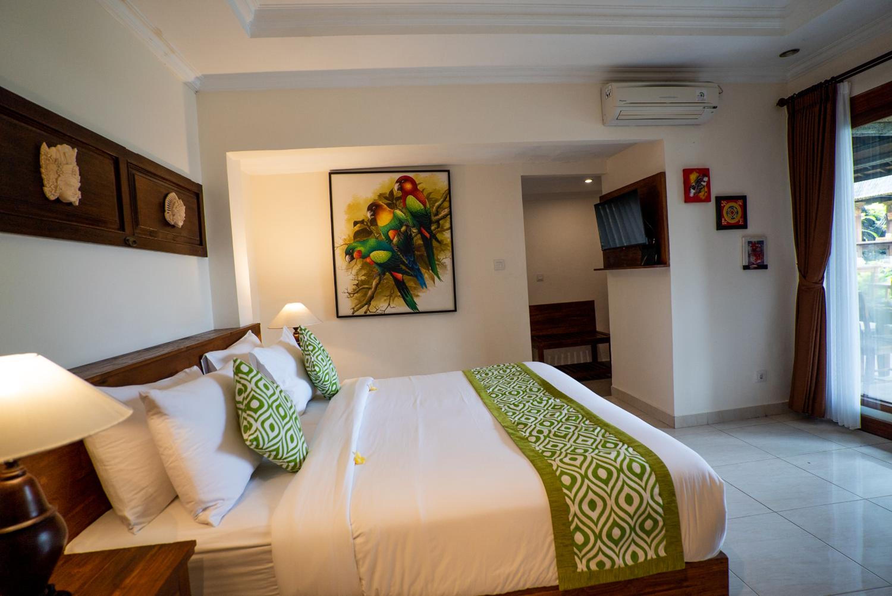 Deluxe Villa with Free Benefit - Photo 25