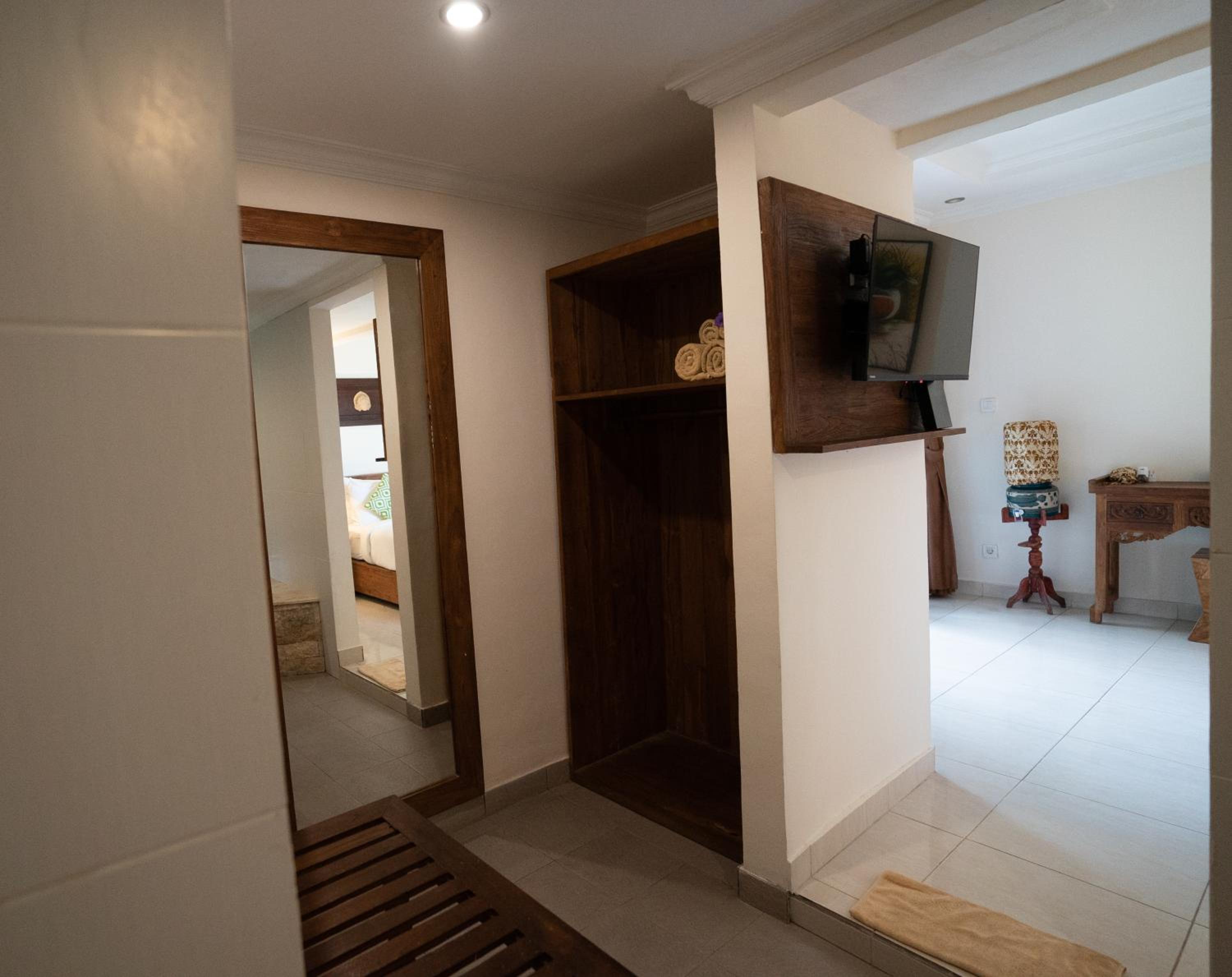 Deluxe Villa with Free Benefit - Photo 18