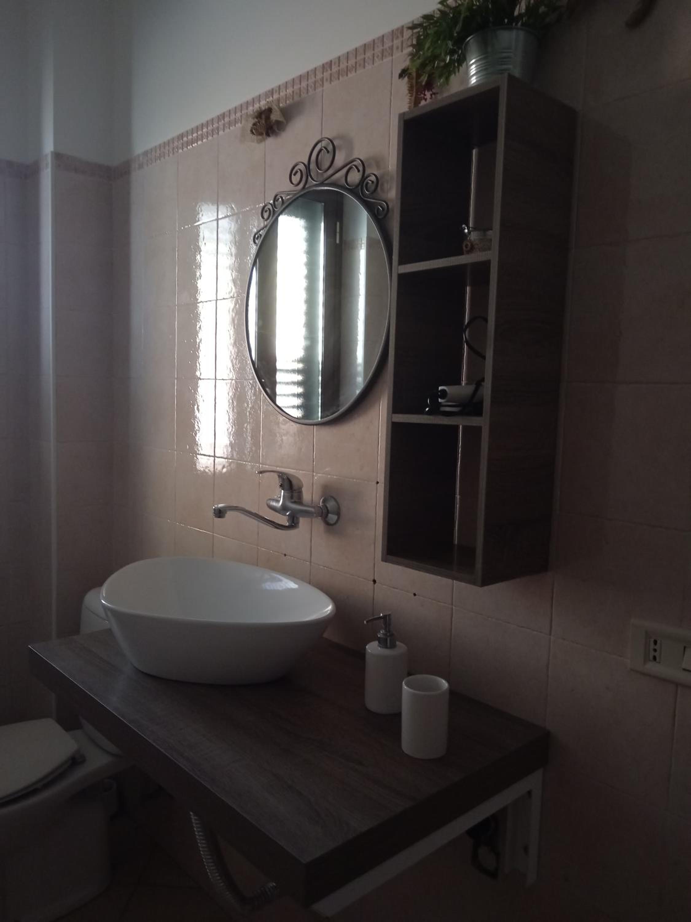 Twin Room with Private External Bathroom photo 3