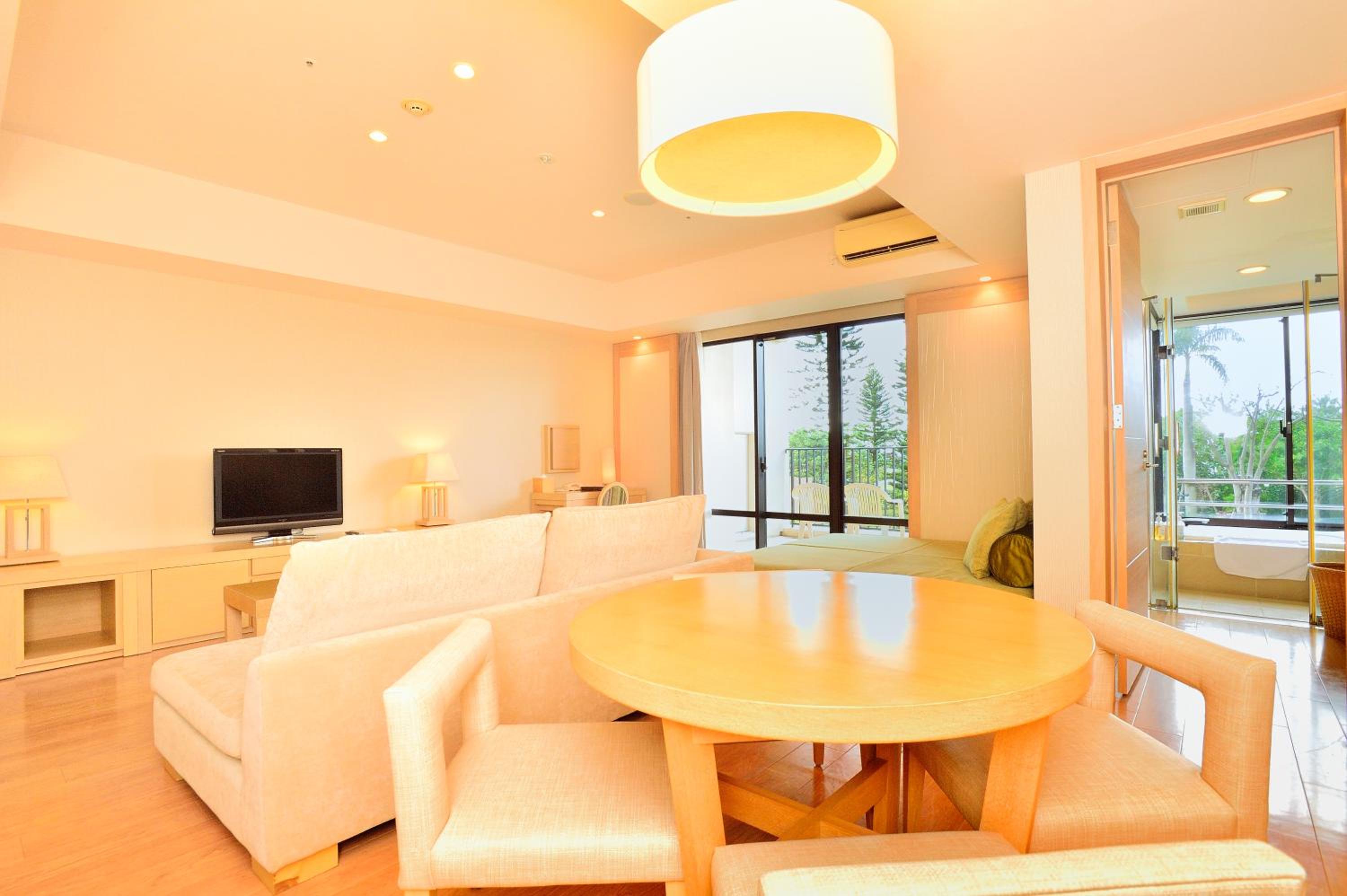 Executive One-Bedroom Suite - Second Floor - Photo 14