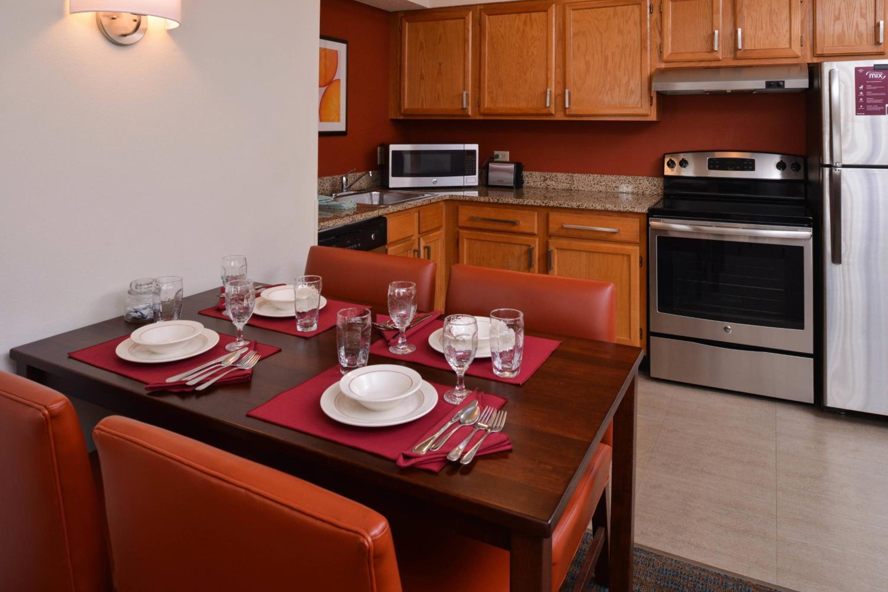 Two-Bedroom Suite with Fireplace - Photo 3