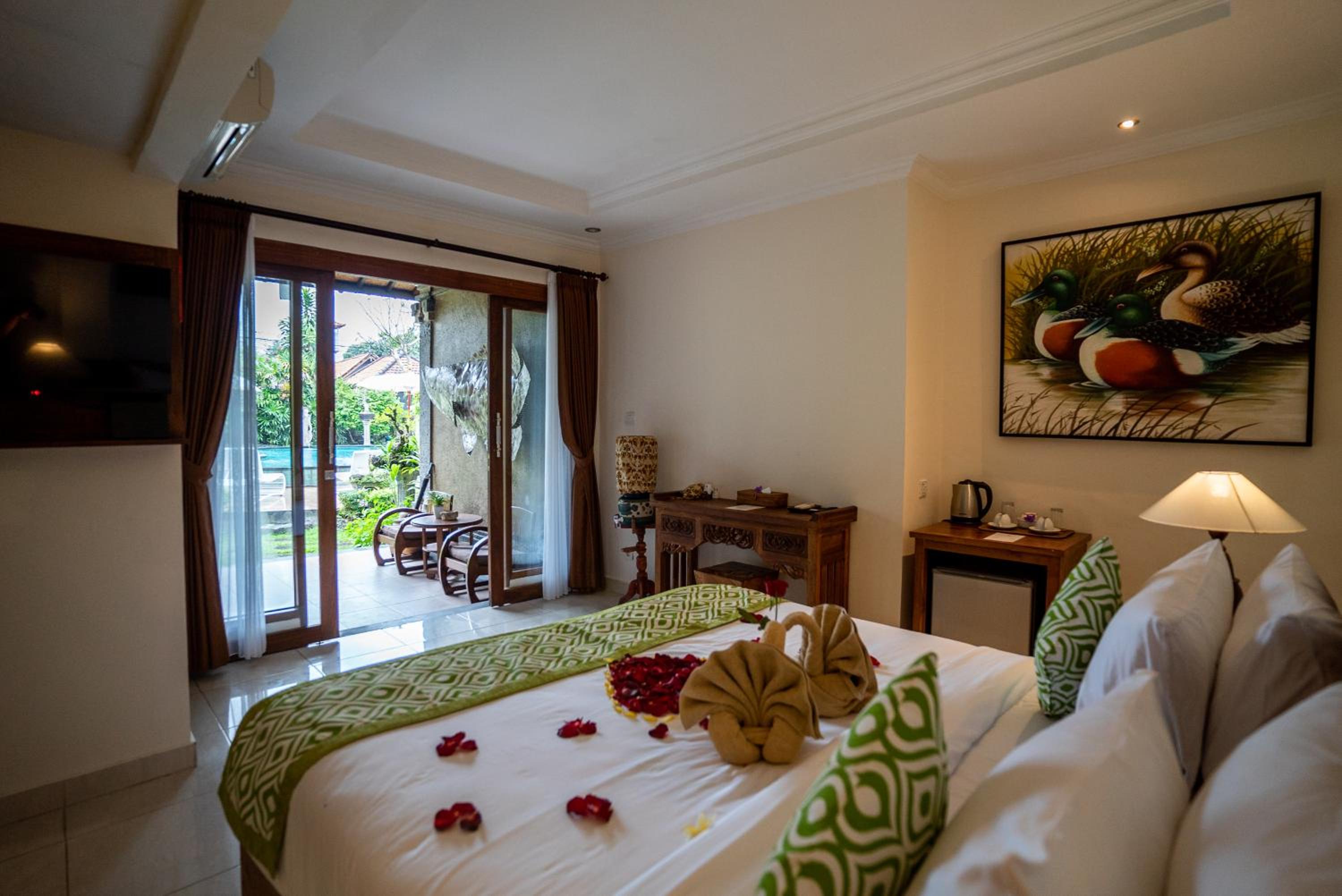 Deluxe Villa with Free Benefit - Photo 24