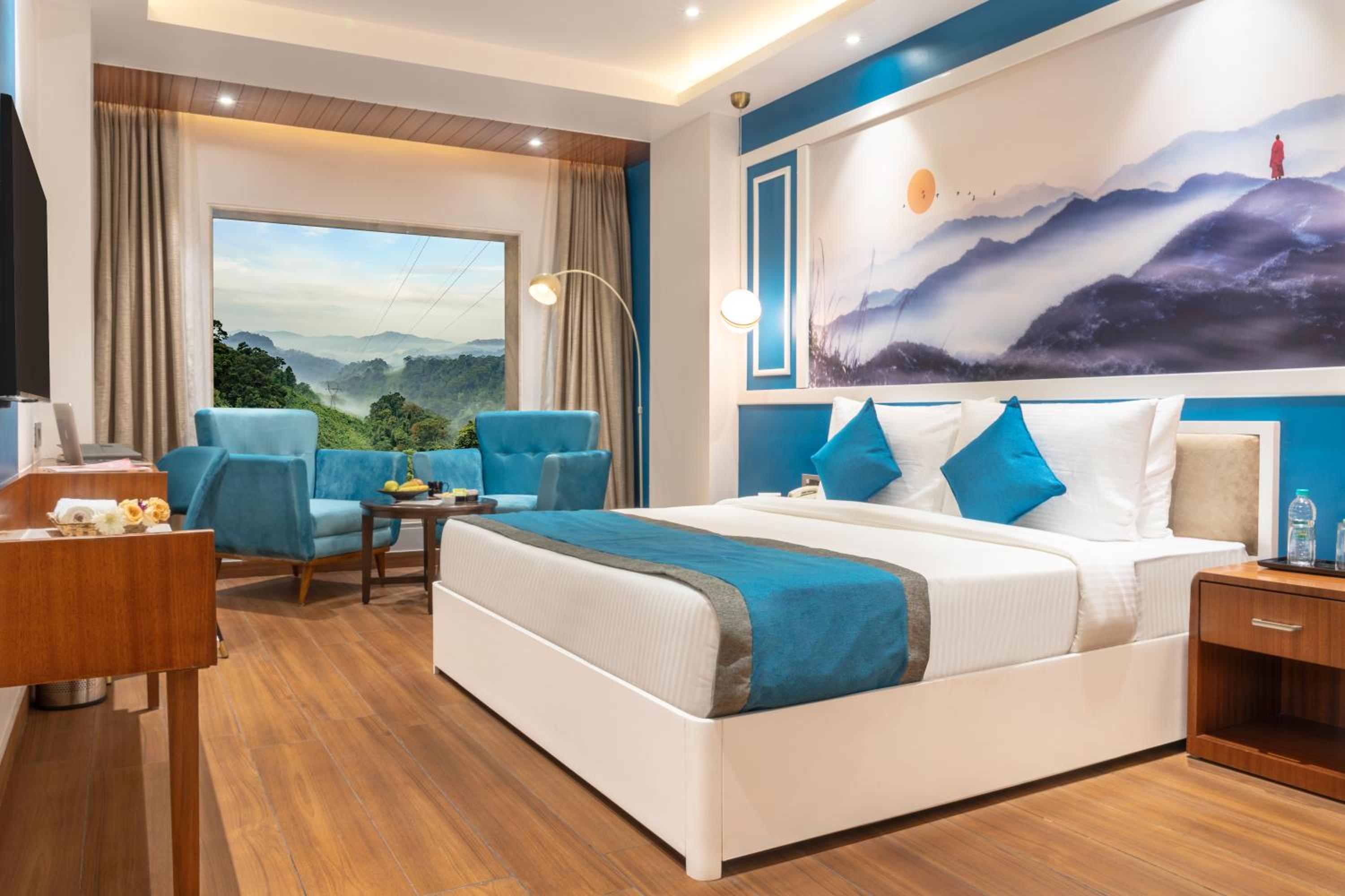 Deluxe Double Room (2 Adults + 1 Child)