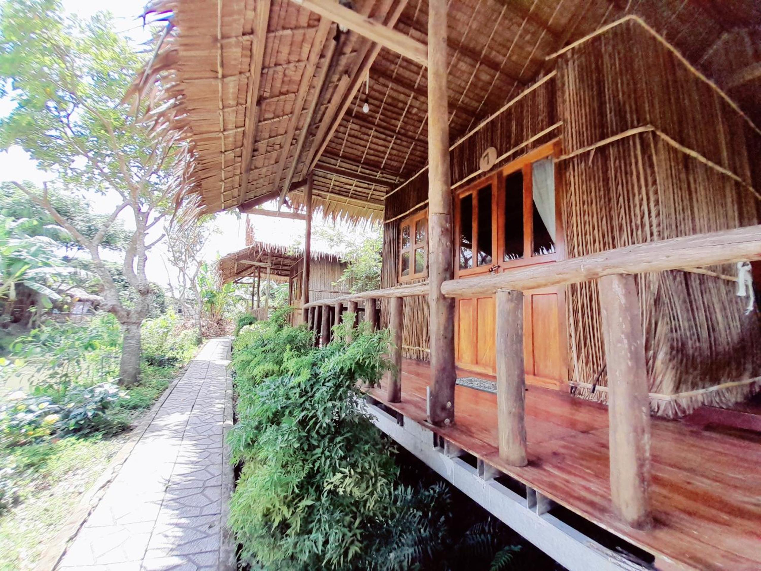 Bungalow With Double Bed - Lake View photo 3