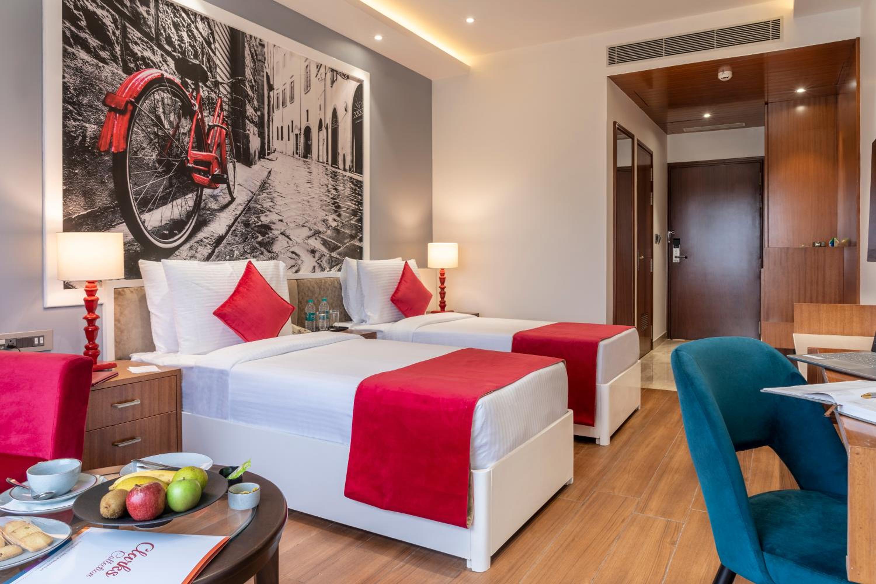 Deluxe Double Room (2 Adults + 1 Child)