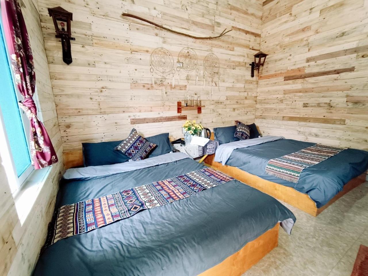 Quadruple Room with Private Bathroom photo 1