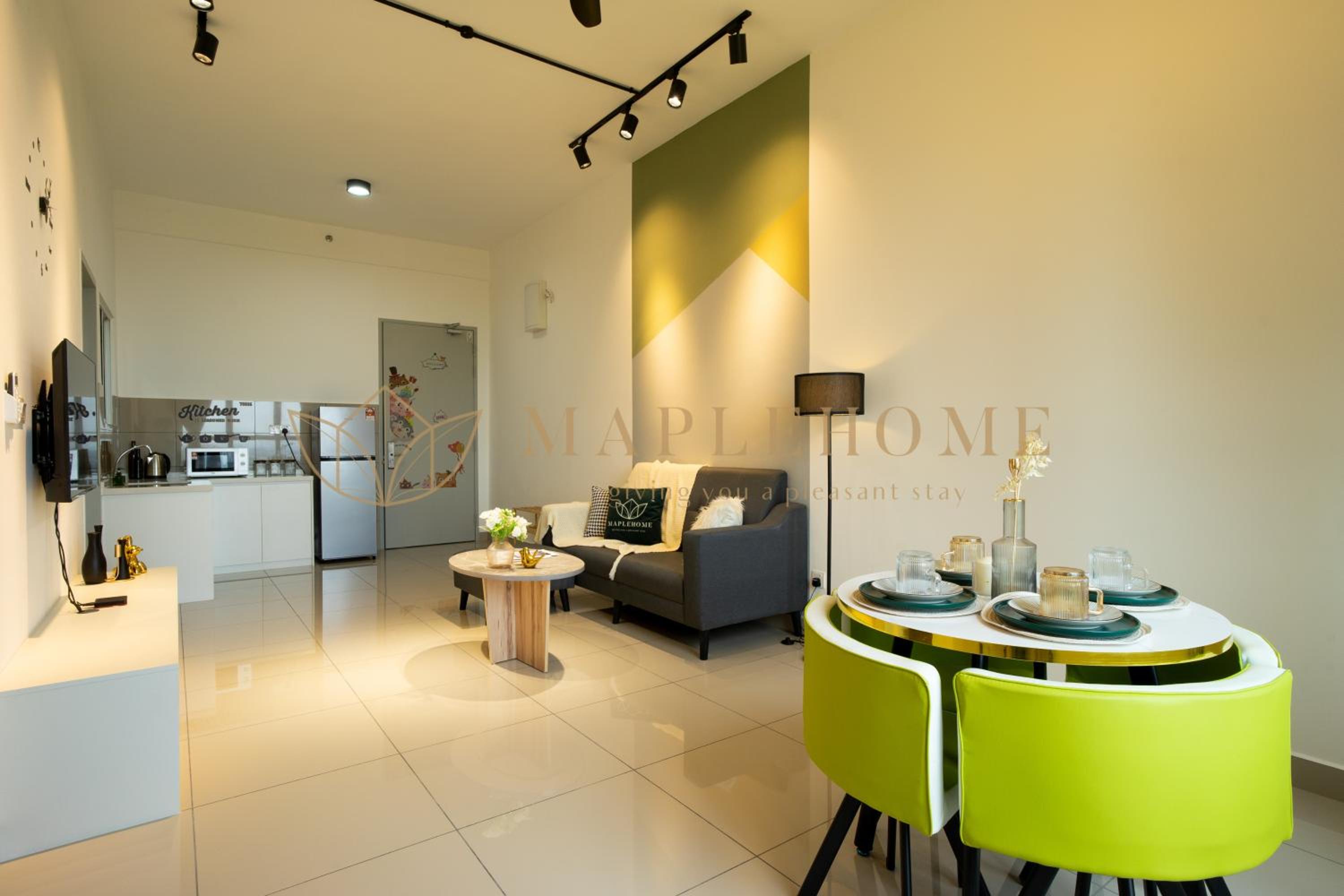 Premier Two-Bedroom Suite (City View) - Photo 4