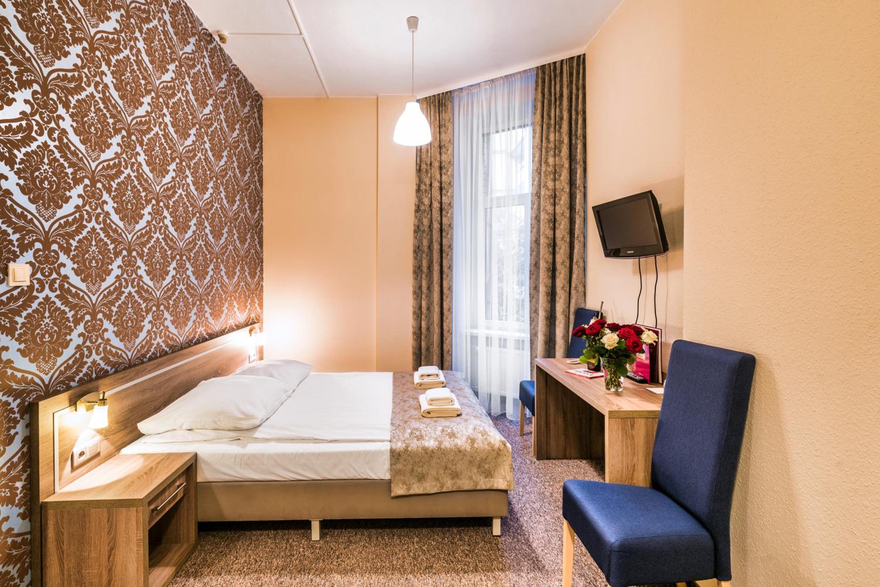 Superior Queen Room - Photo 11