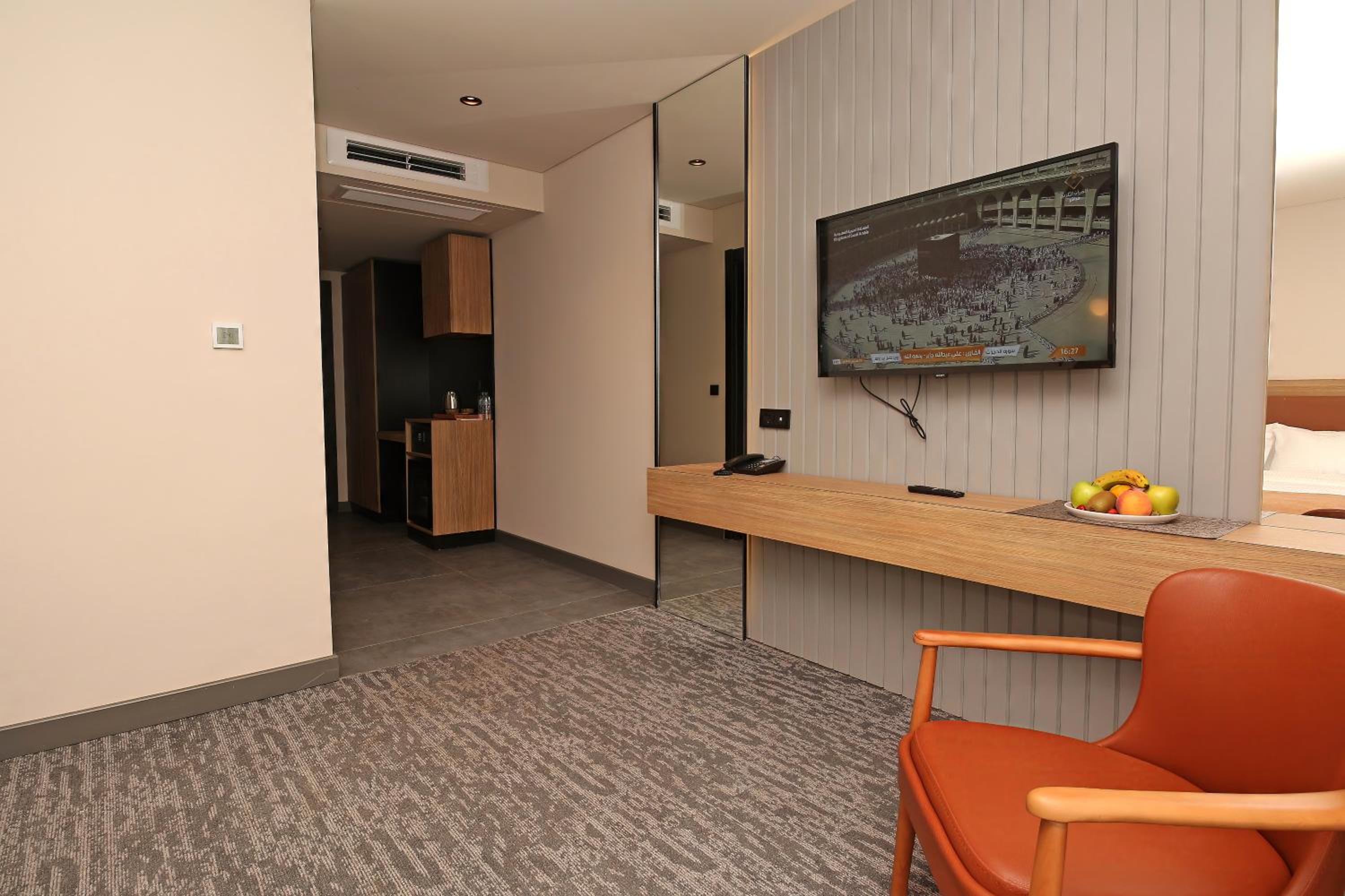 Double Room - Photo 10