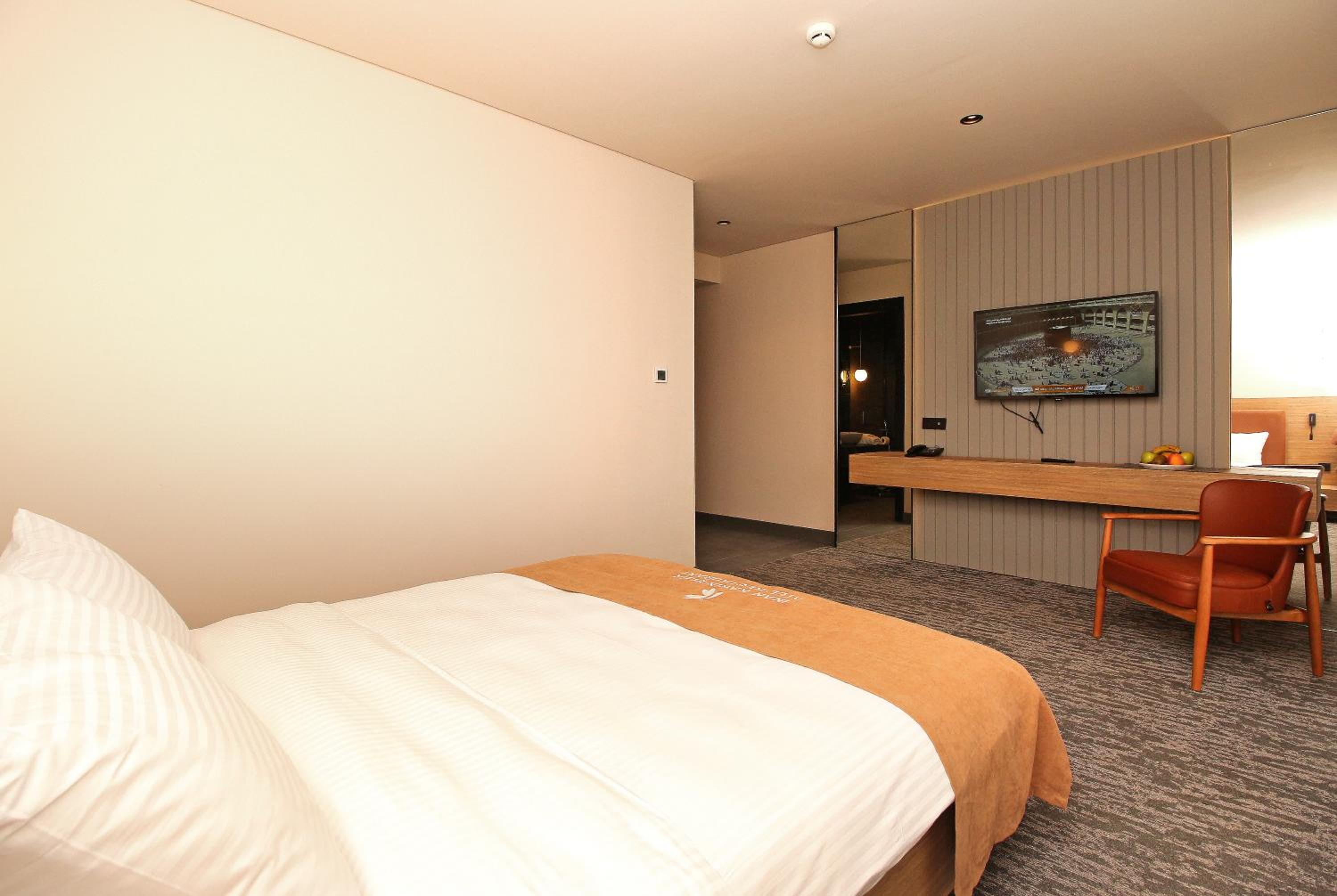Double Room - Photo 2