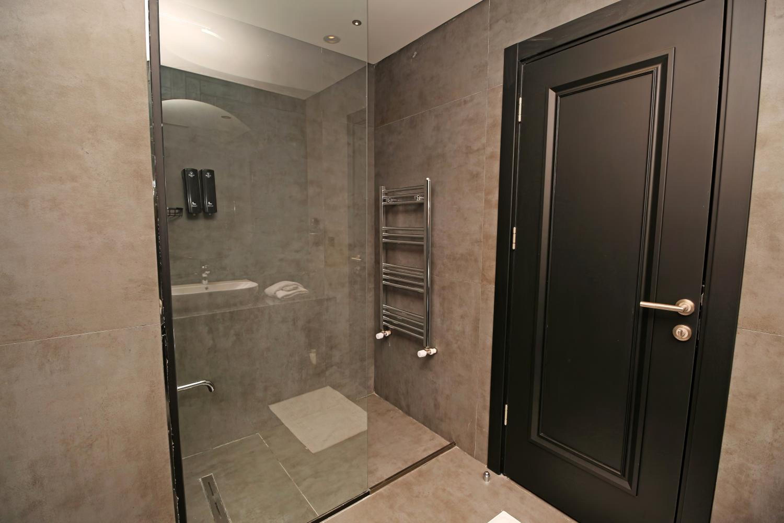 Triple Room - Photo 6