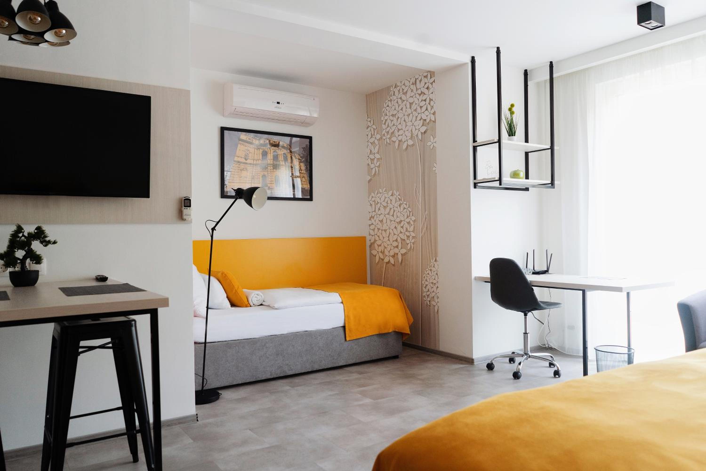 Double or Twin Room with Extra Bed - Photo 3