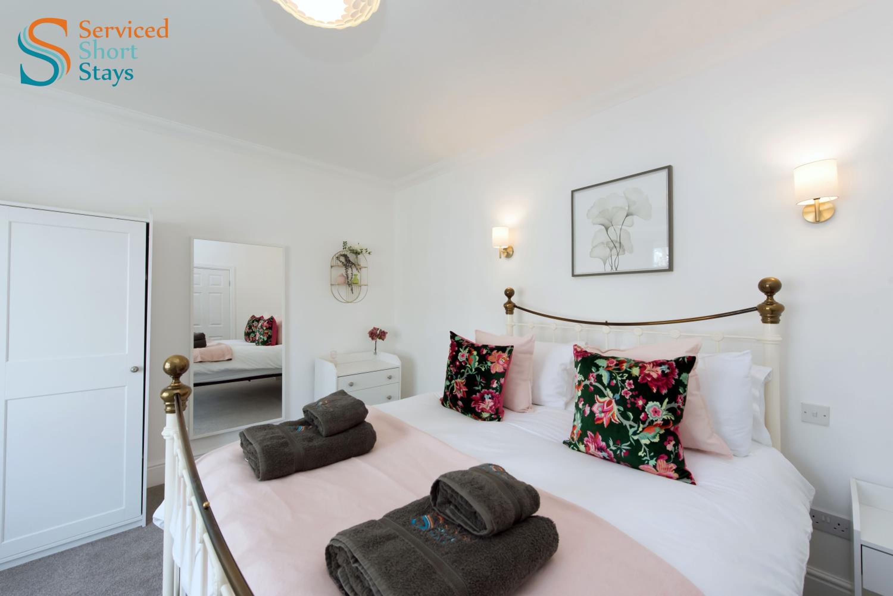Three-Bedroom House photo 1