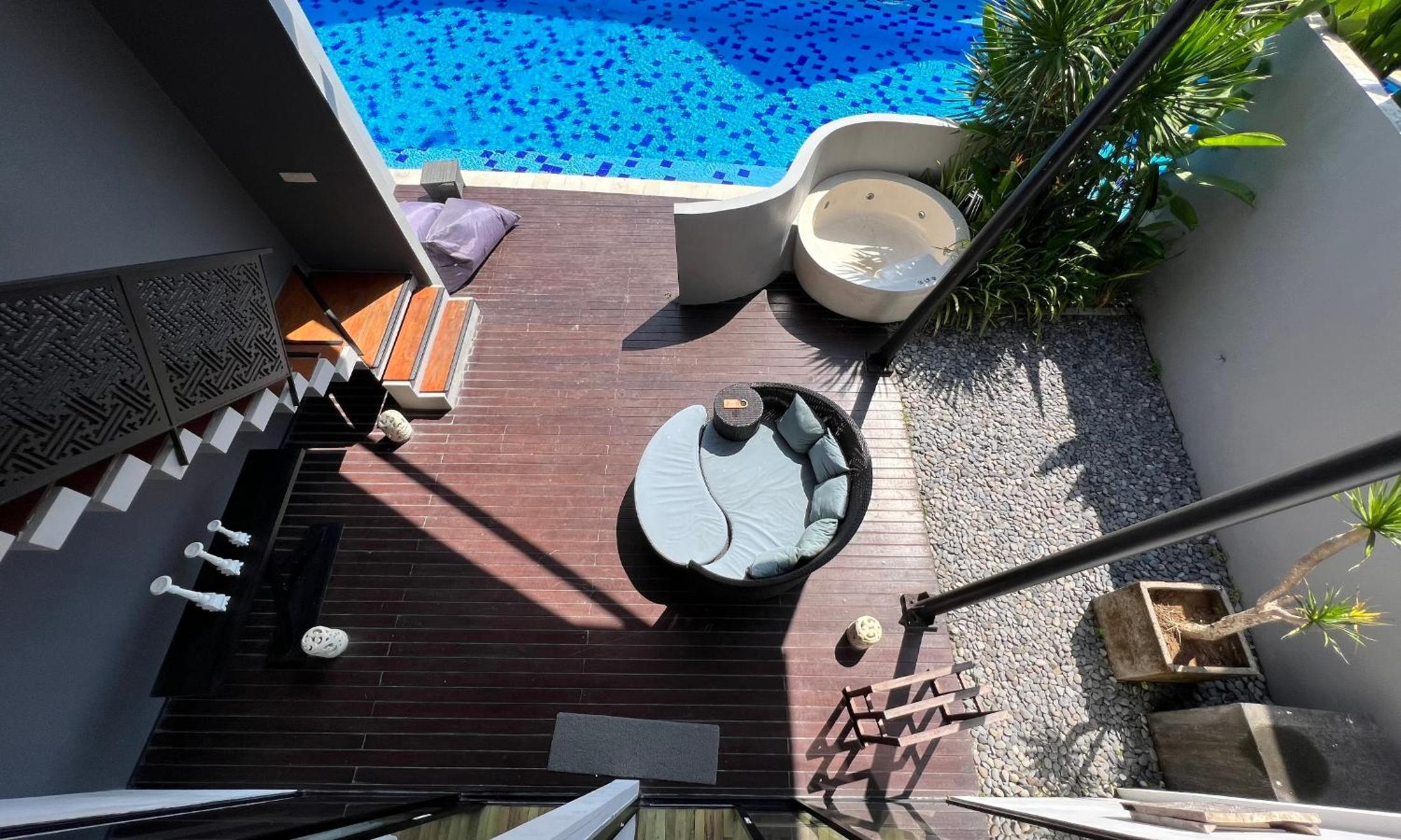 Two-Bedroom Villa with Private Jacuzzi - Photo 45