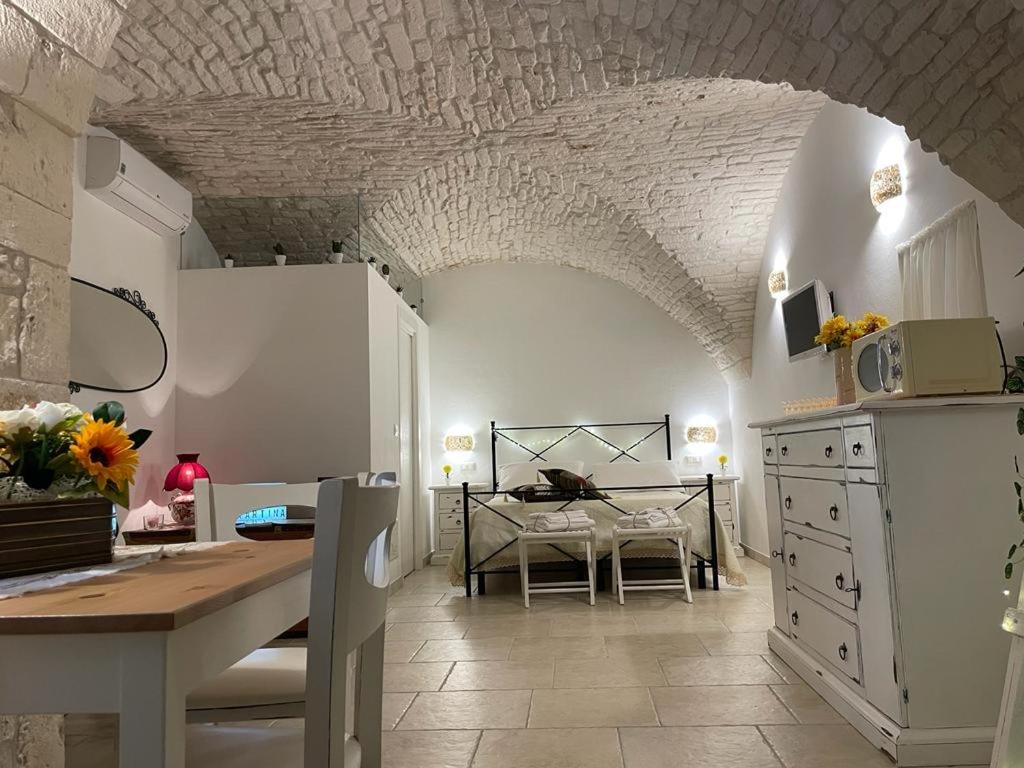 One-Bedroom House photo 1