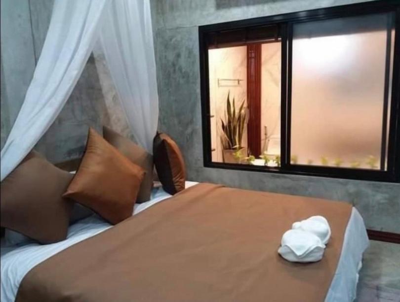 Deluxe Triple Room - Photo 9