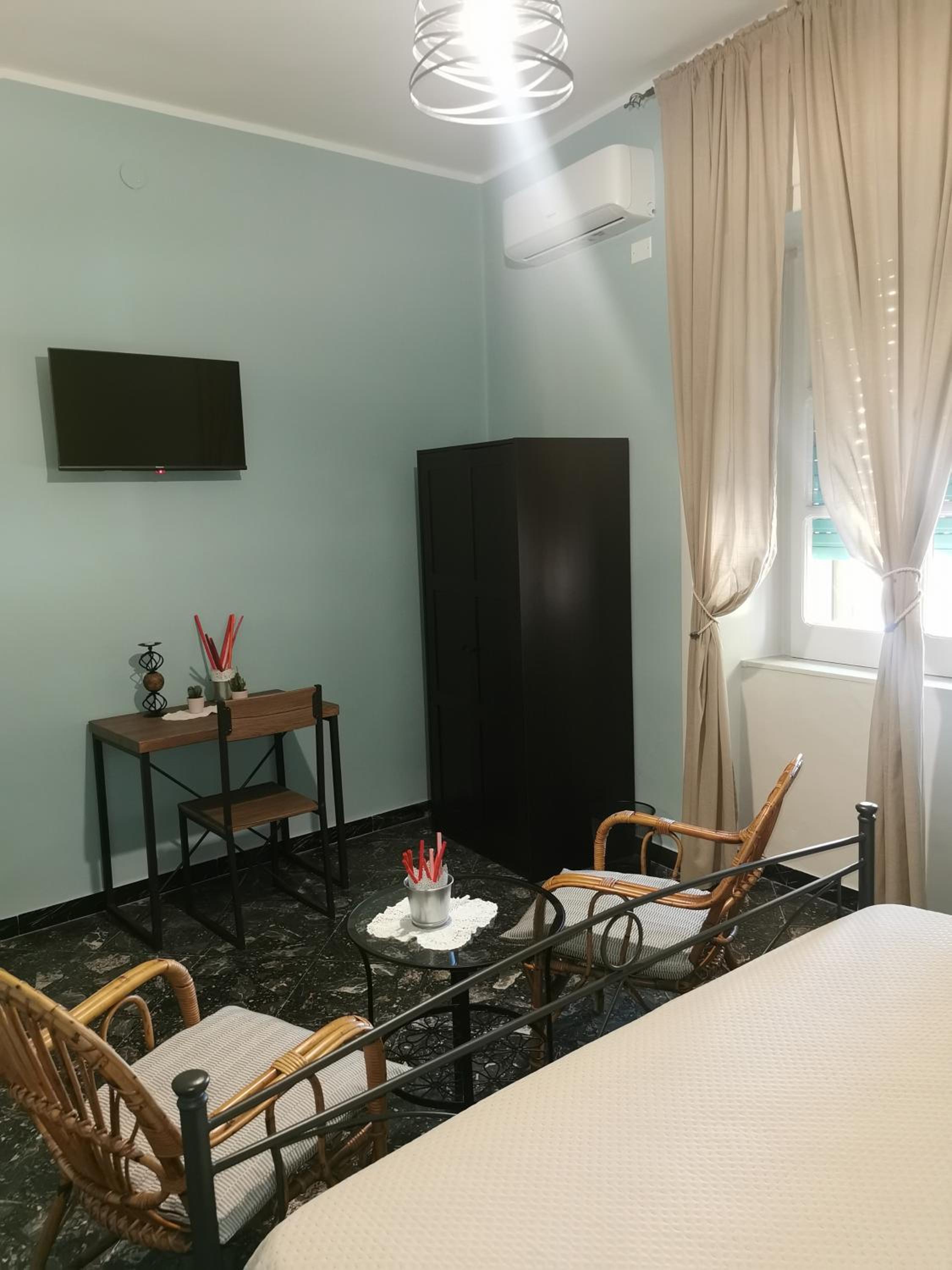 Double Room with Private Bathroom photo 2