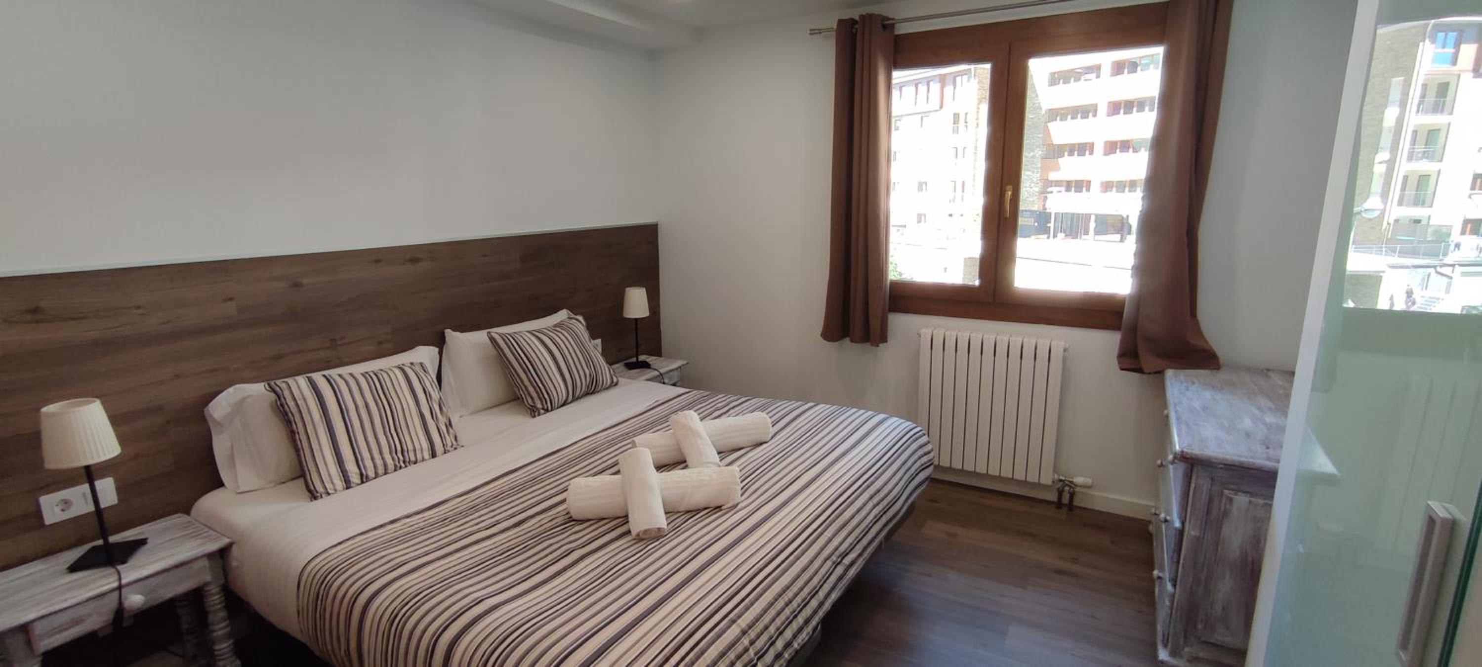 Two Bedroom Apartment with Terrace and Mountain View photo 1