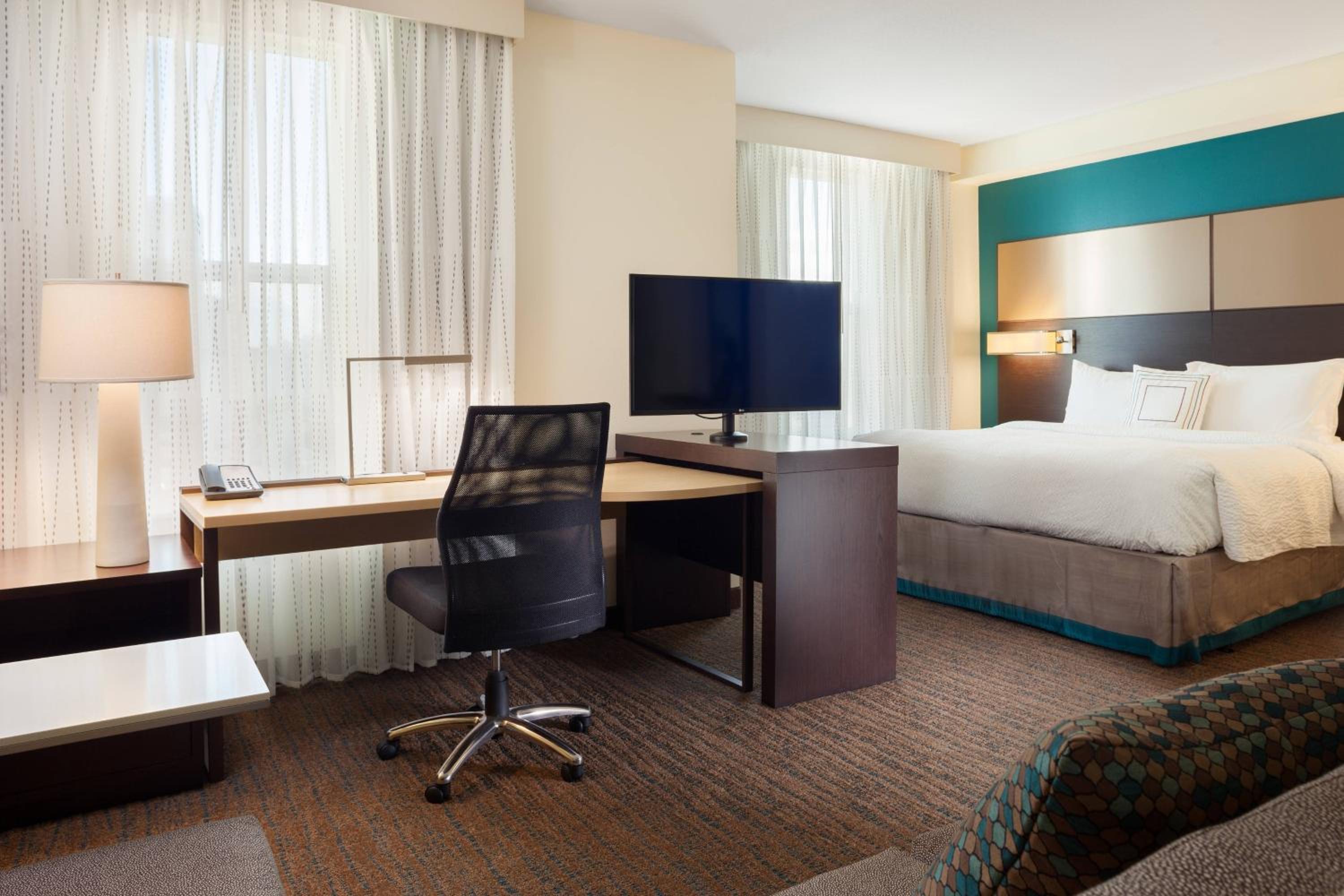 One-Bedroom King Suite