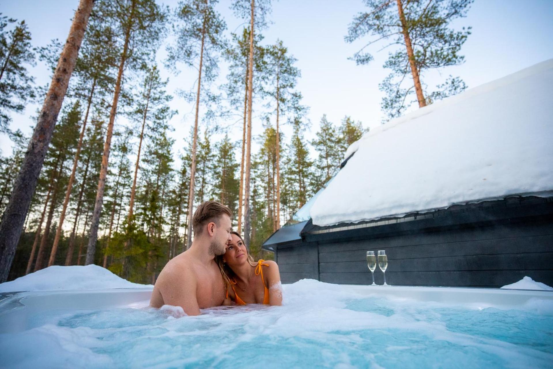 Suite with Outdoor Jacuzzi - Photo 6
