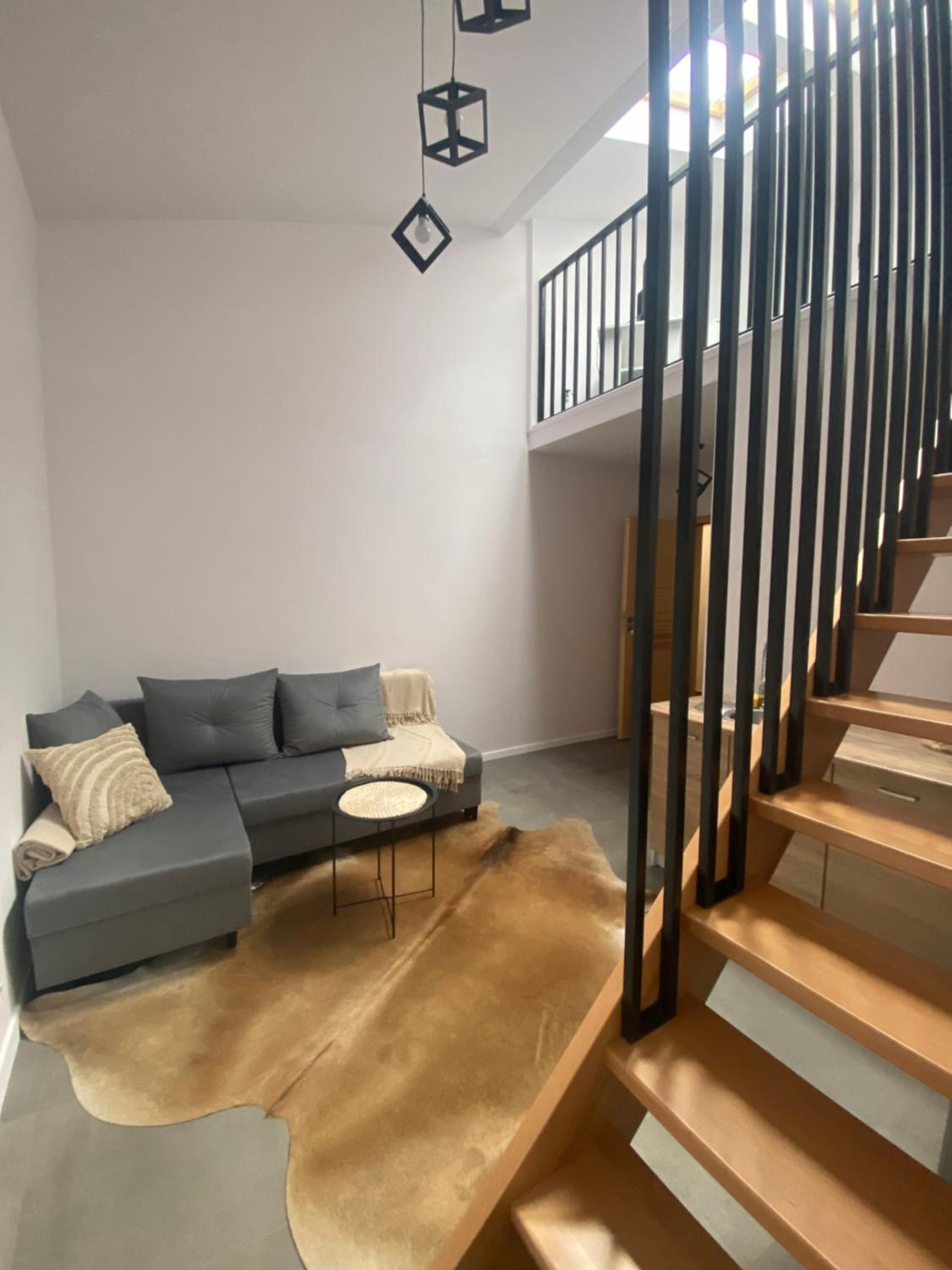 Apartment - Split Level photo 3