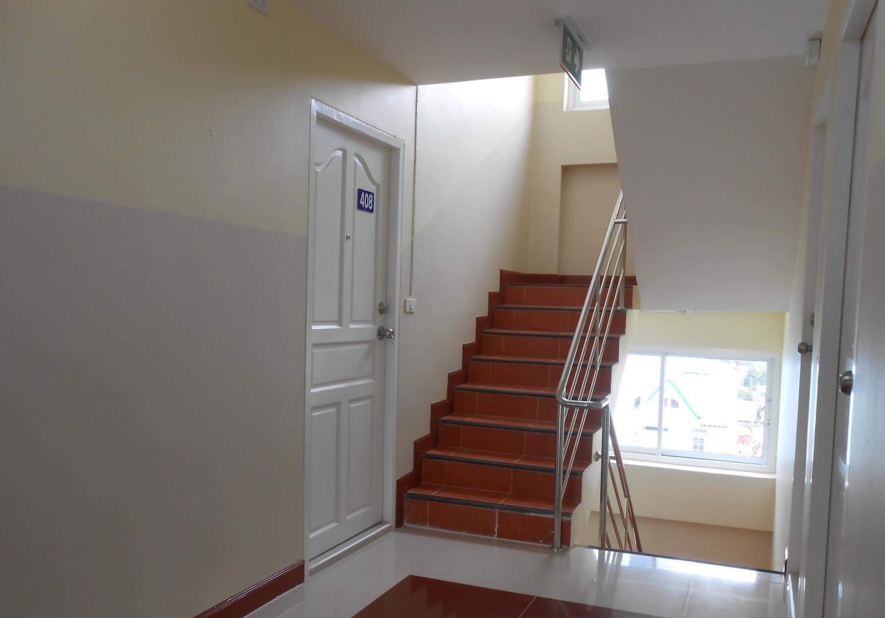 Twin Room with Balcony - Photo 14