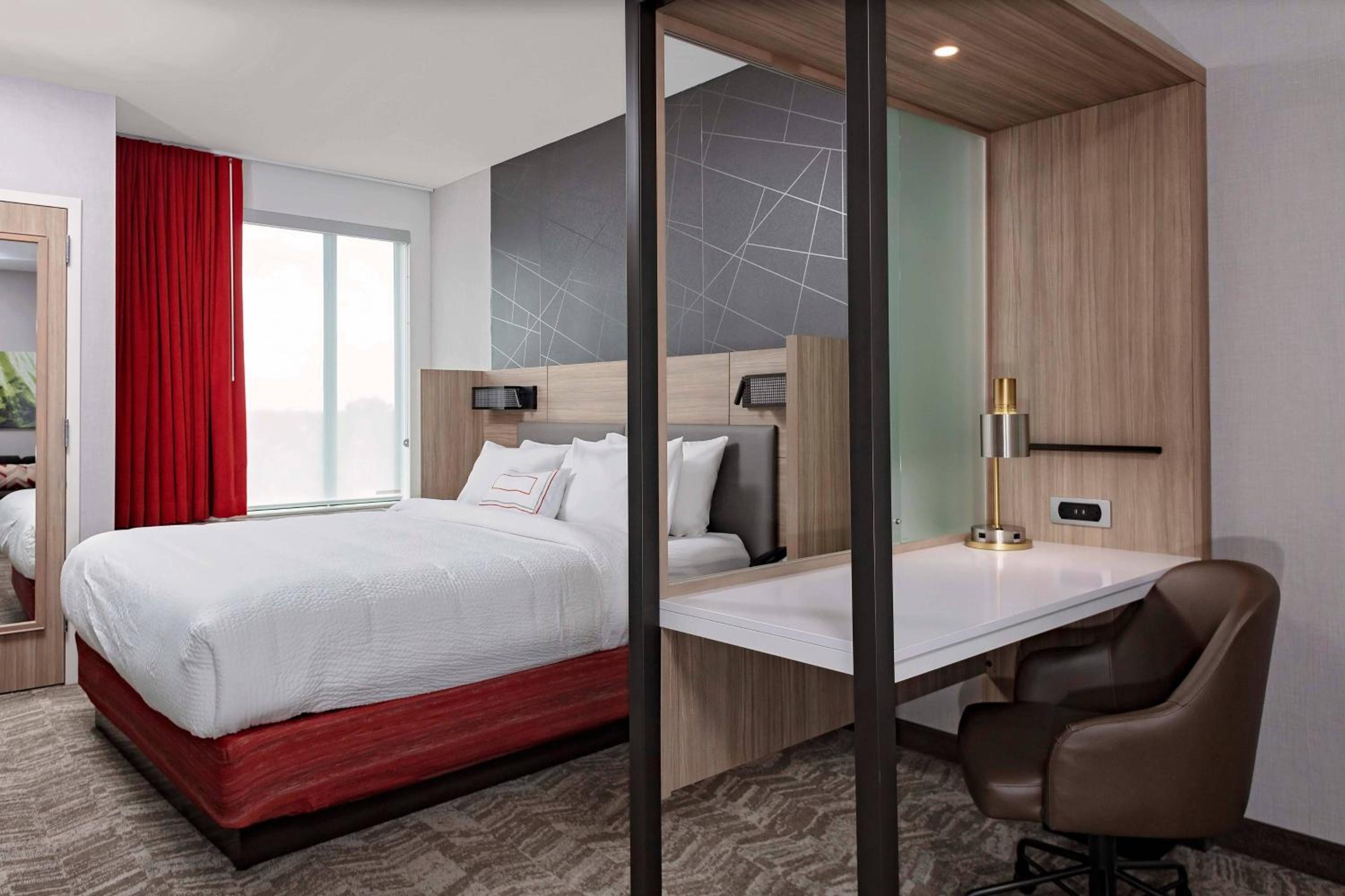 King Suite with Trundle Bed - Photo 1