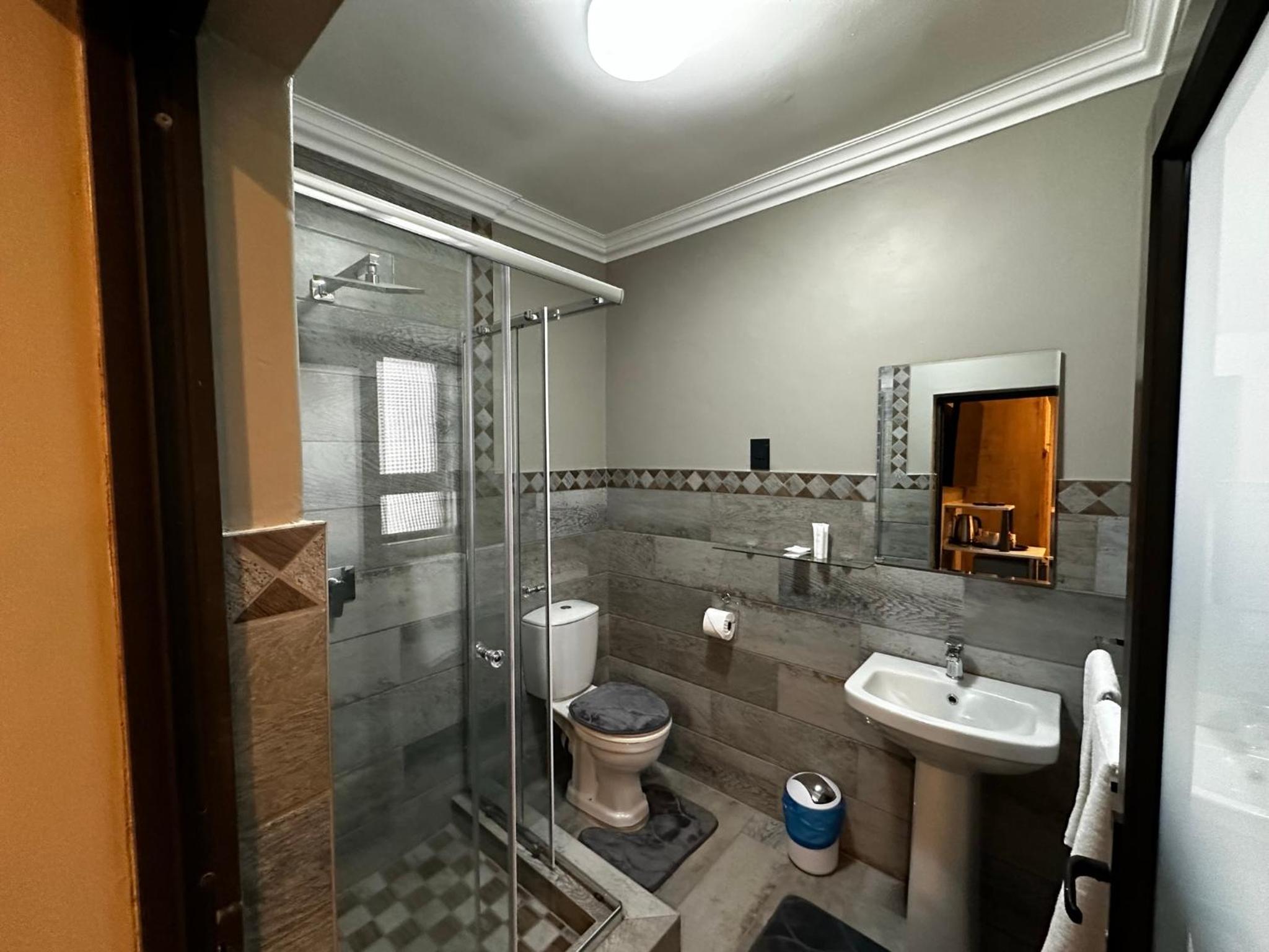 Double or Twin Room photo 3
