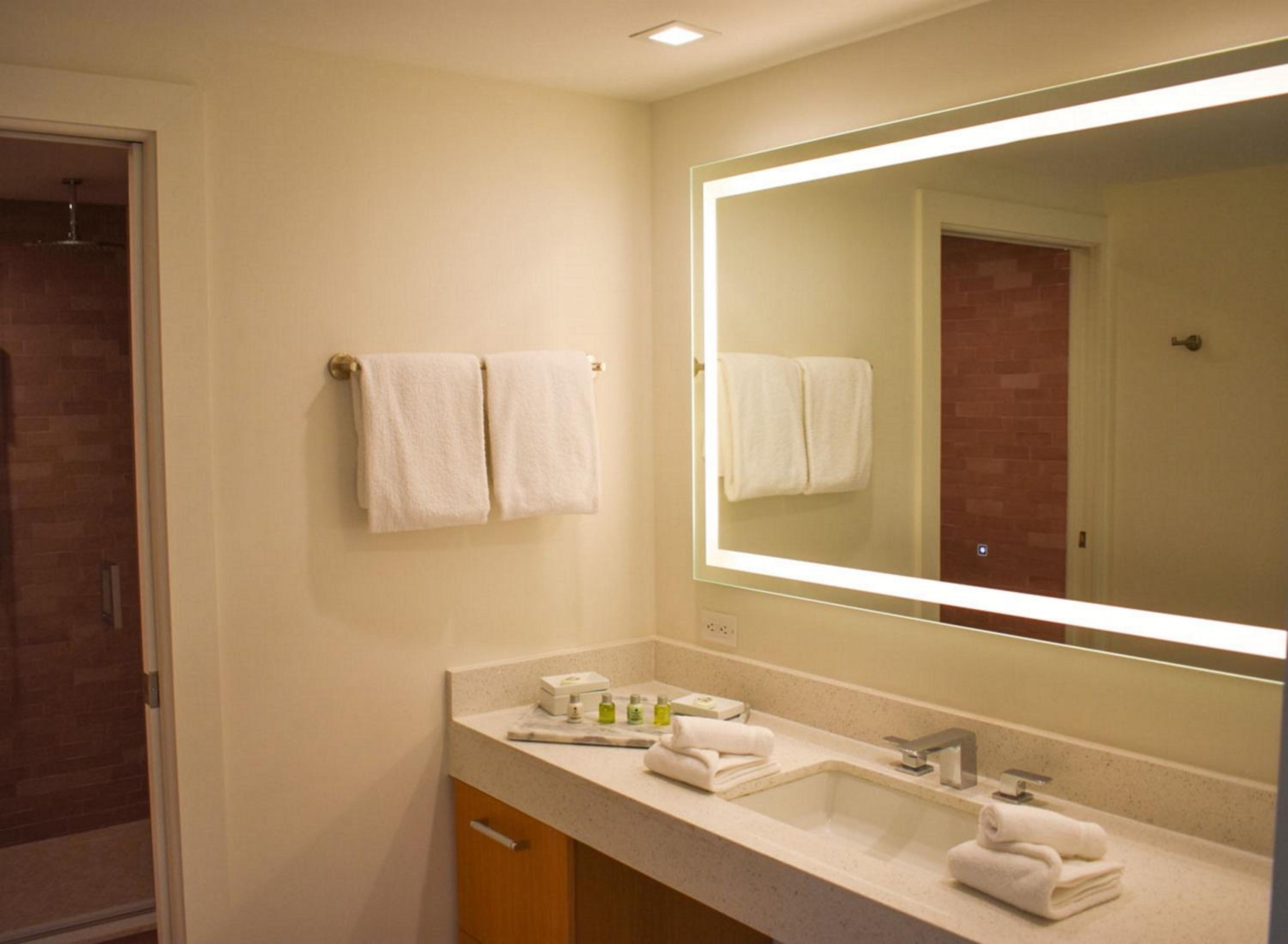 Suite - Photo 4