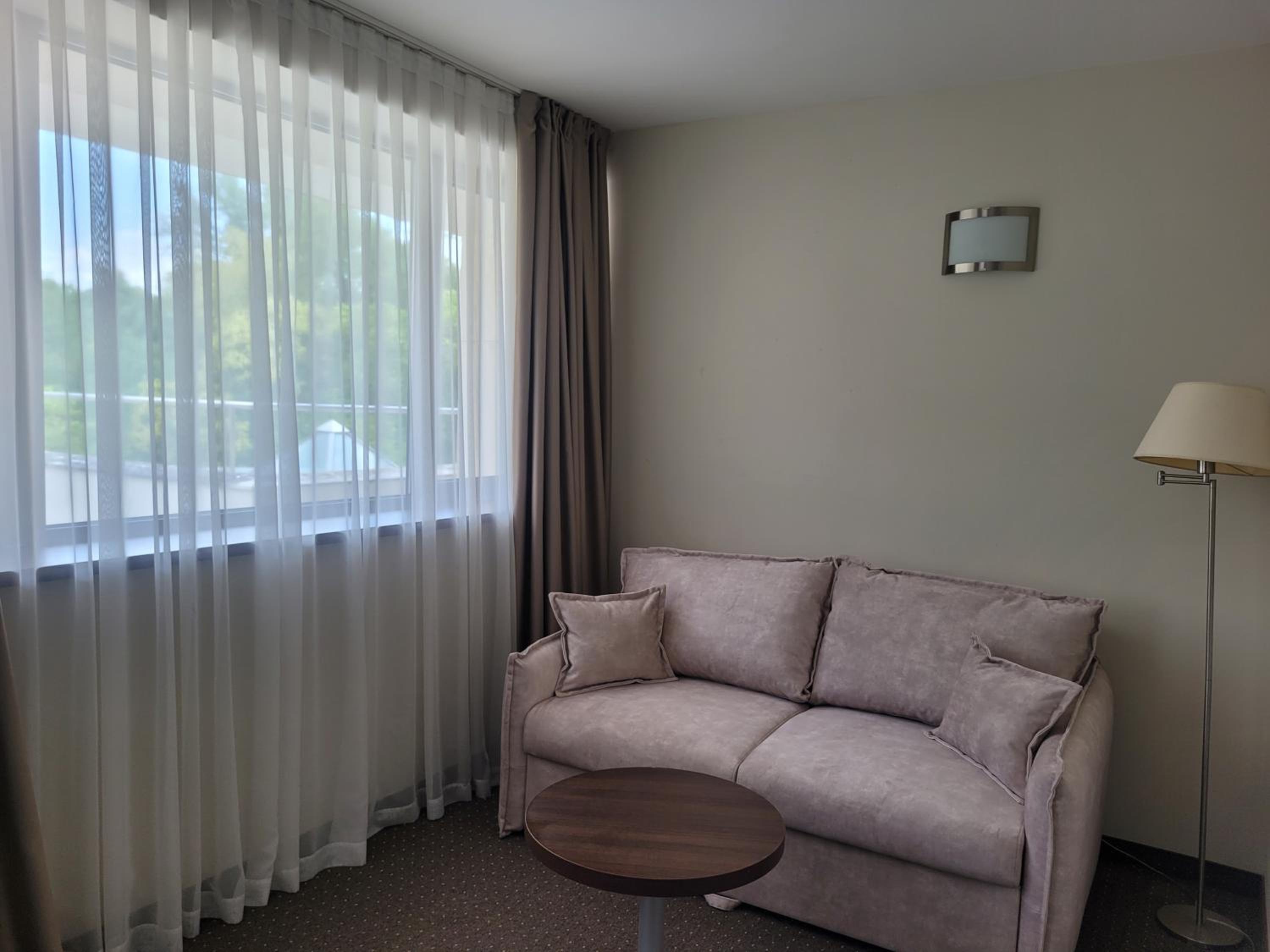 One-Bedroom Suite with Balcony photo 1