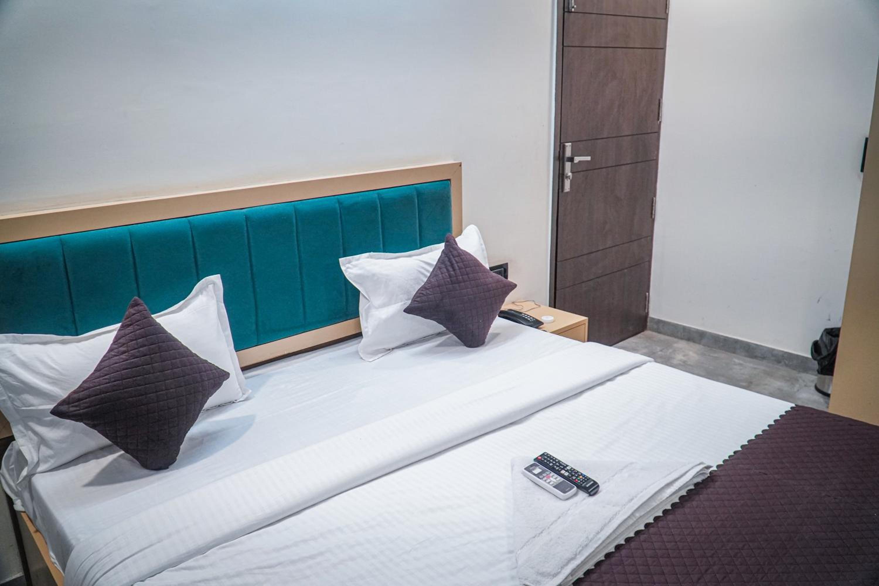 Deluxe Double Room With Bath