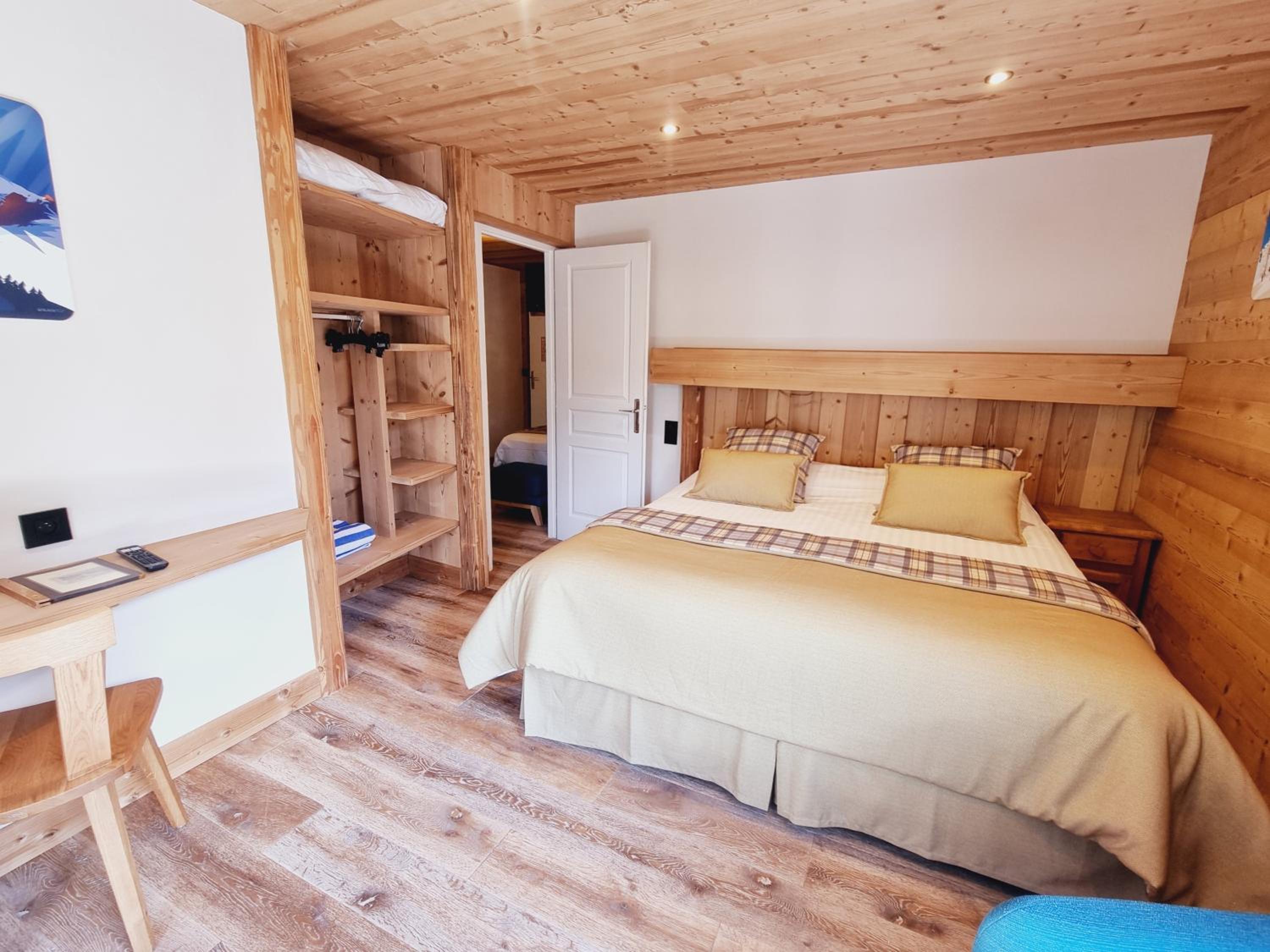 Comfort Triple Room photo 3