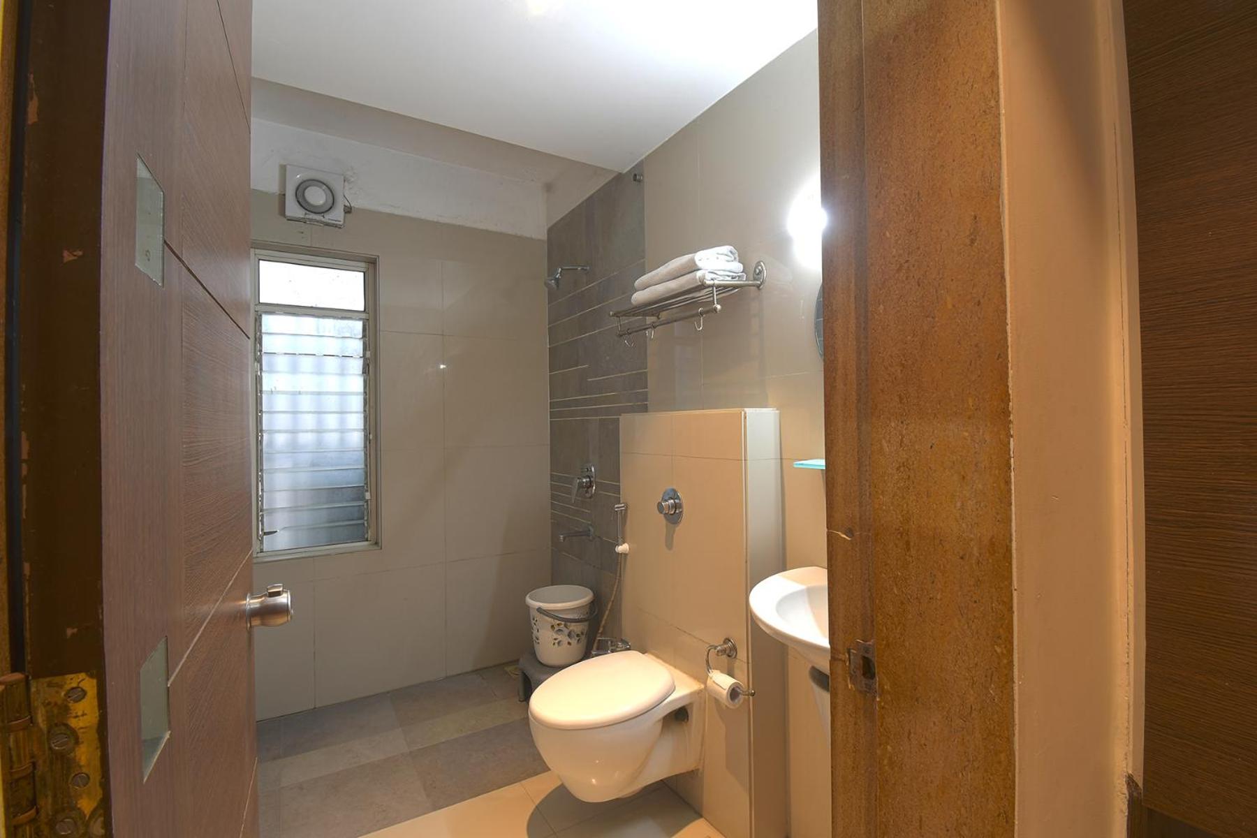 Deluxe Room - Photo 3