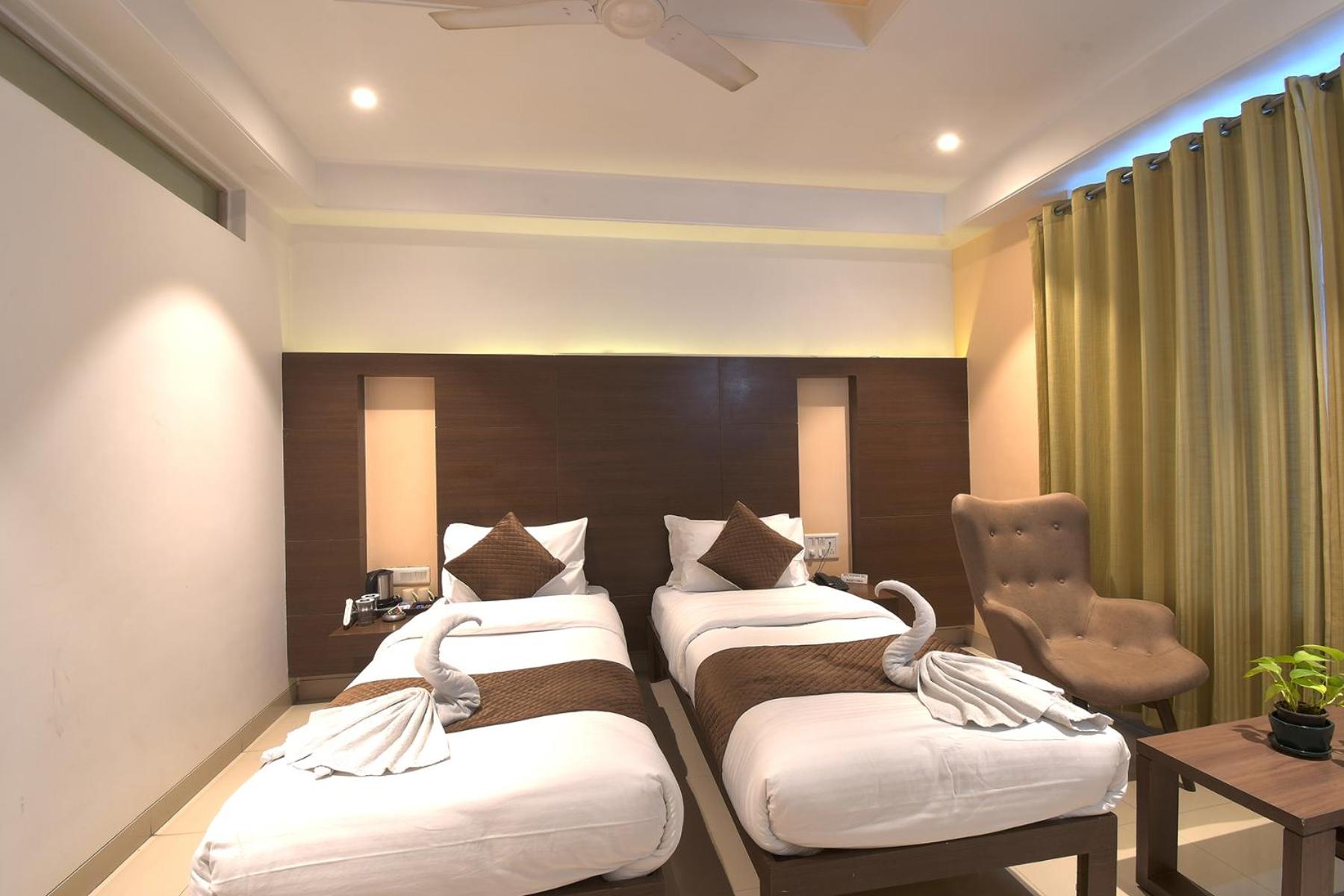 Deluxe Room - Photo 6