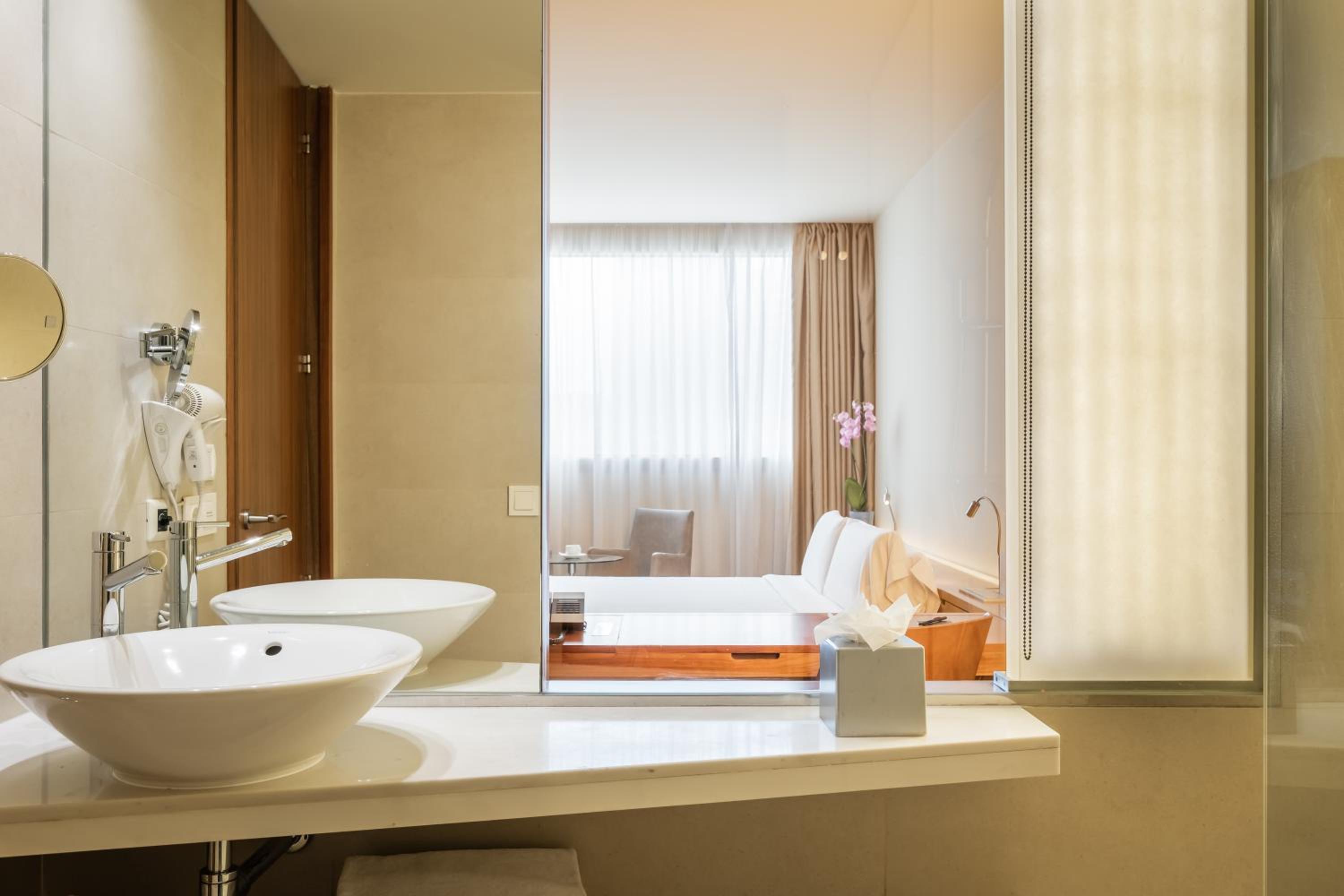 Double or Twin Room photo 3