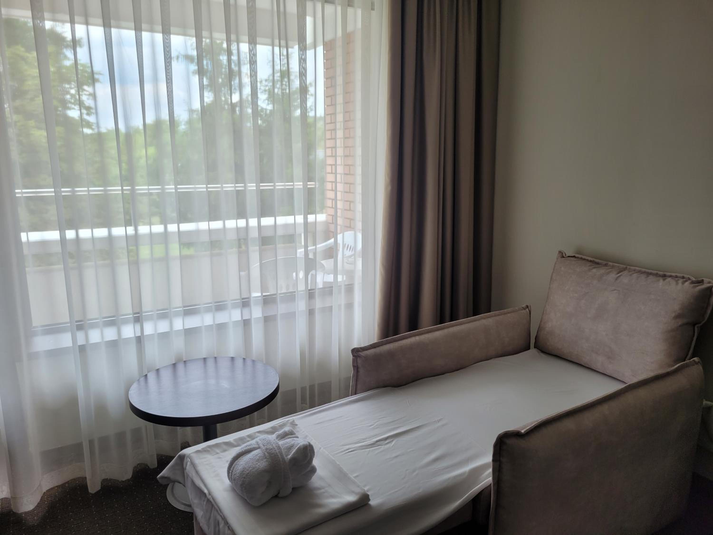 Double or Twin Room with Balcony photo 1