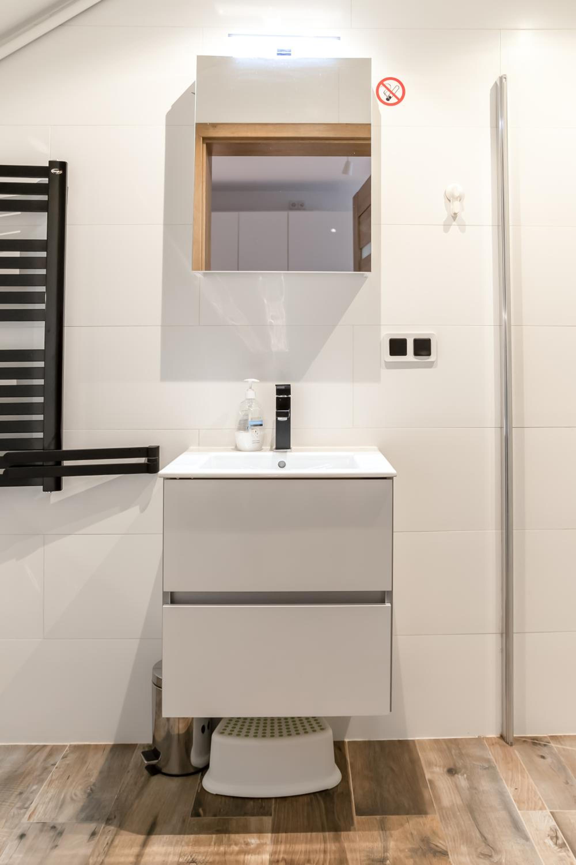 One-Bedroom Apartment - Photo 13