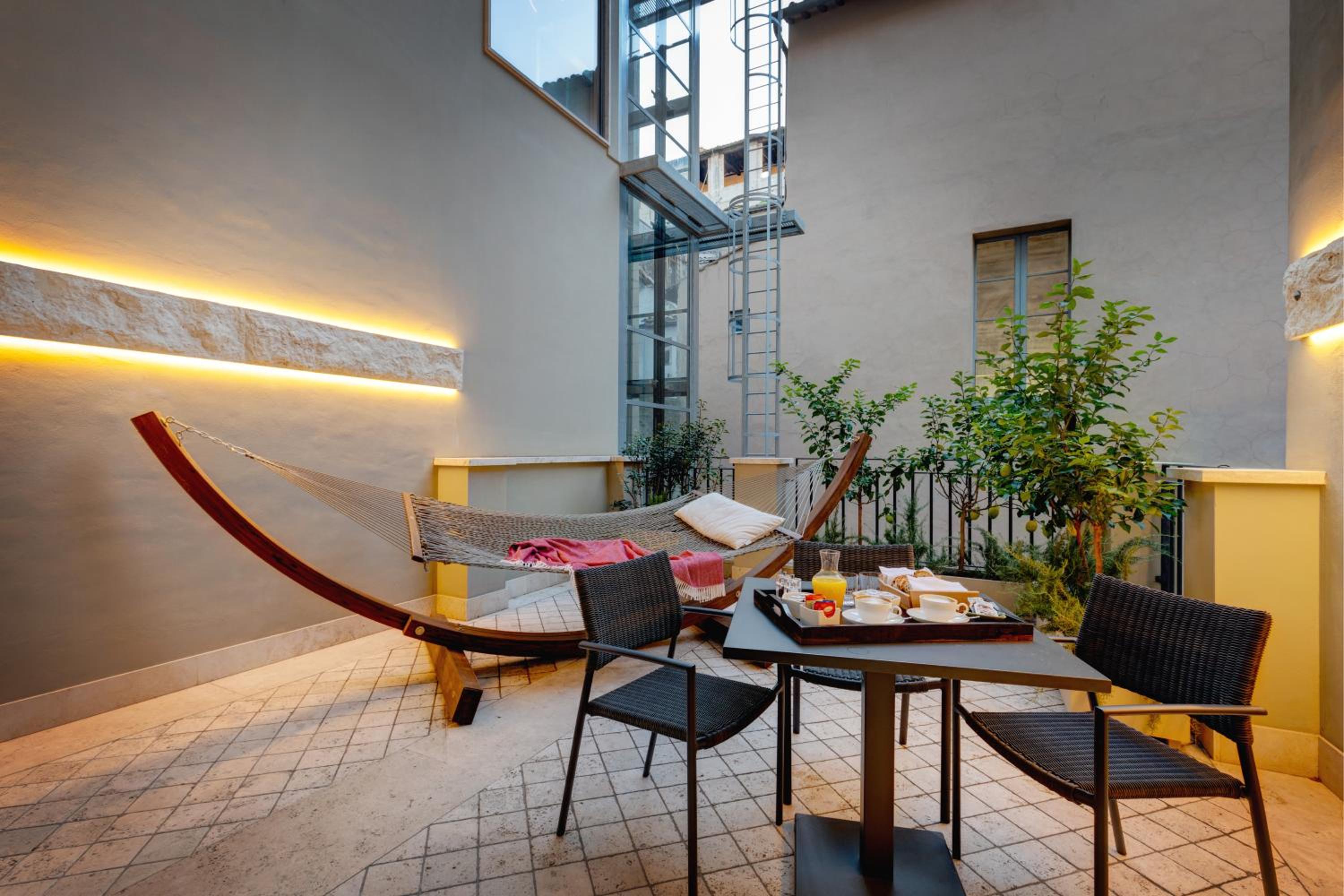 Suite with Terrace thumbnail 6