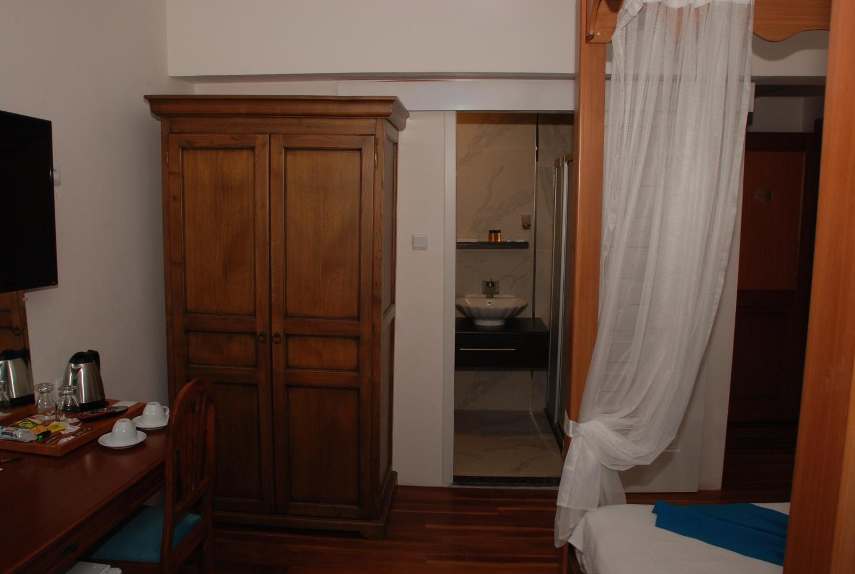 Deluxe Double Room with Sea View photo 3