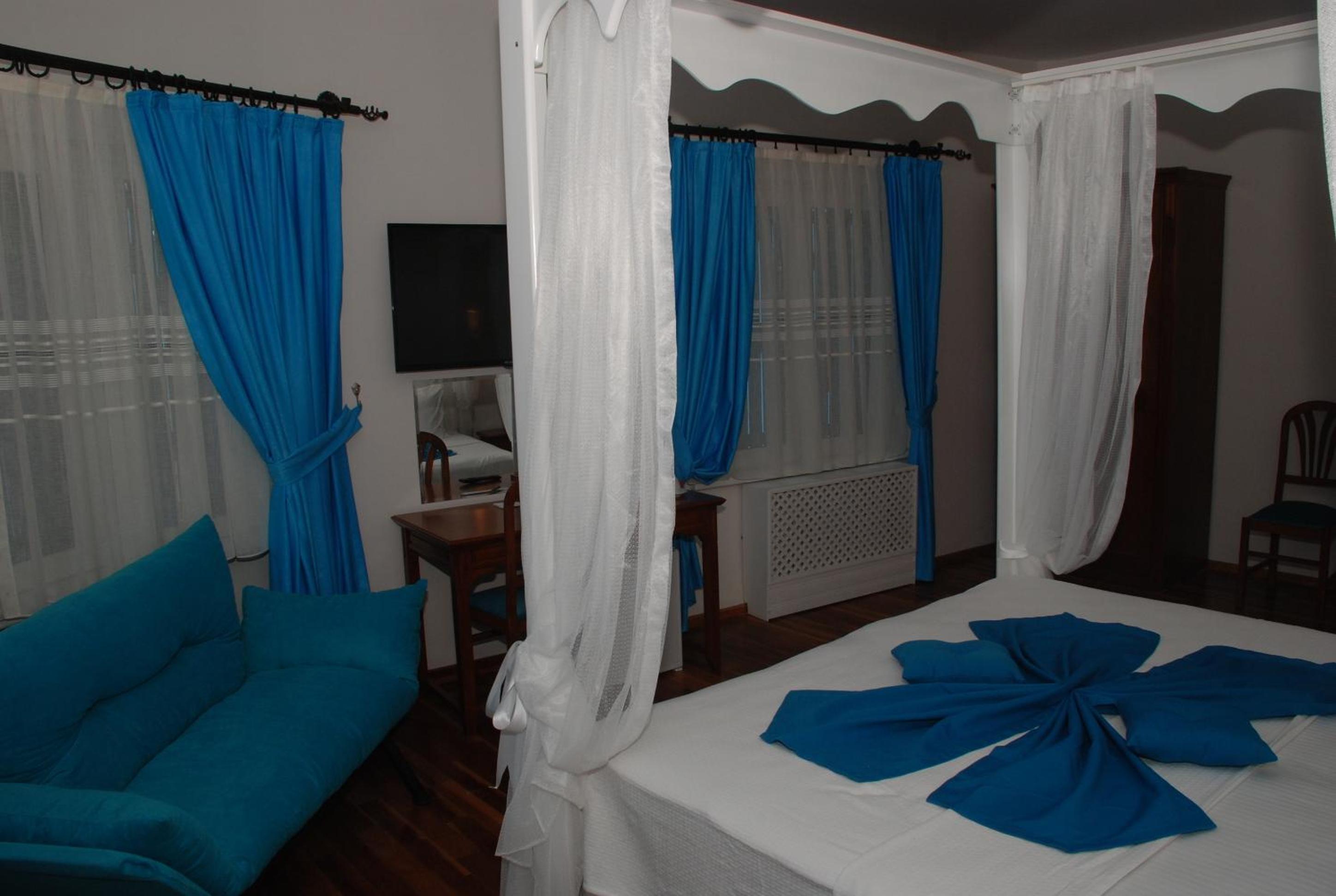 Deluxe Double Room with Sea View photo 3