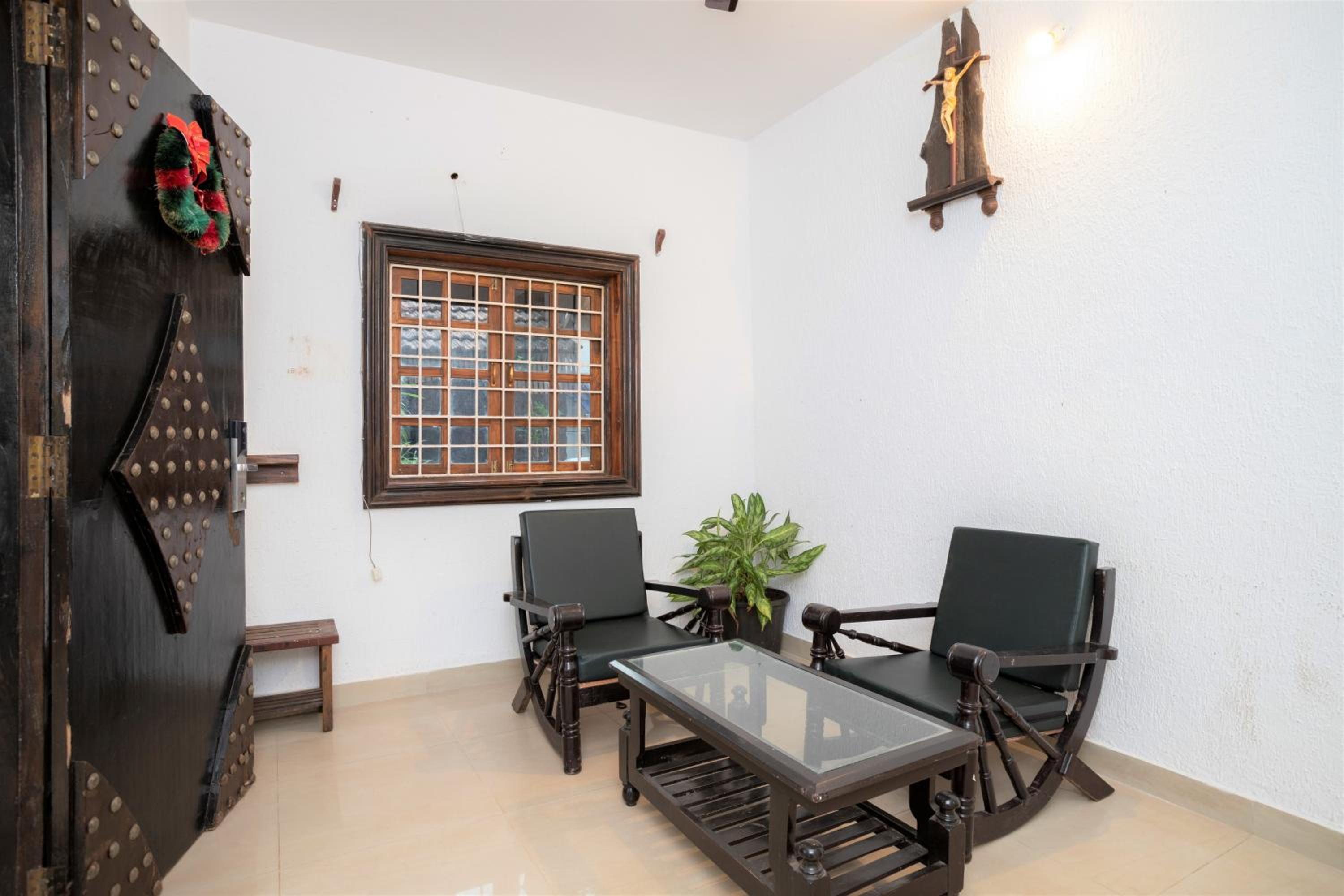 Villa photo 1