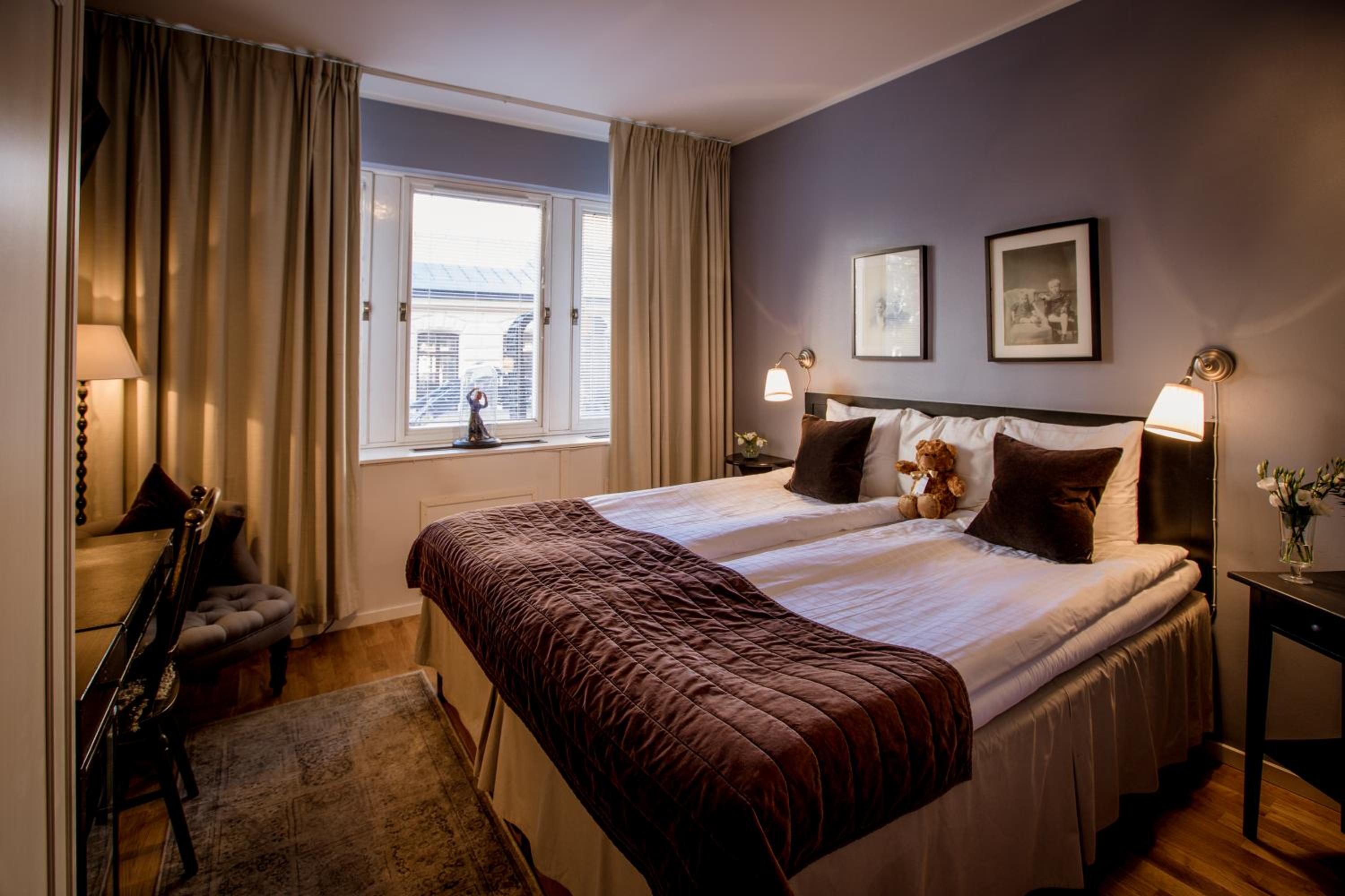 Standard Twin Room - Photo 5