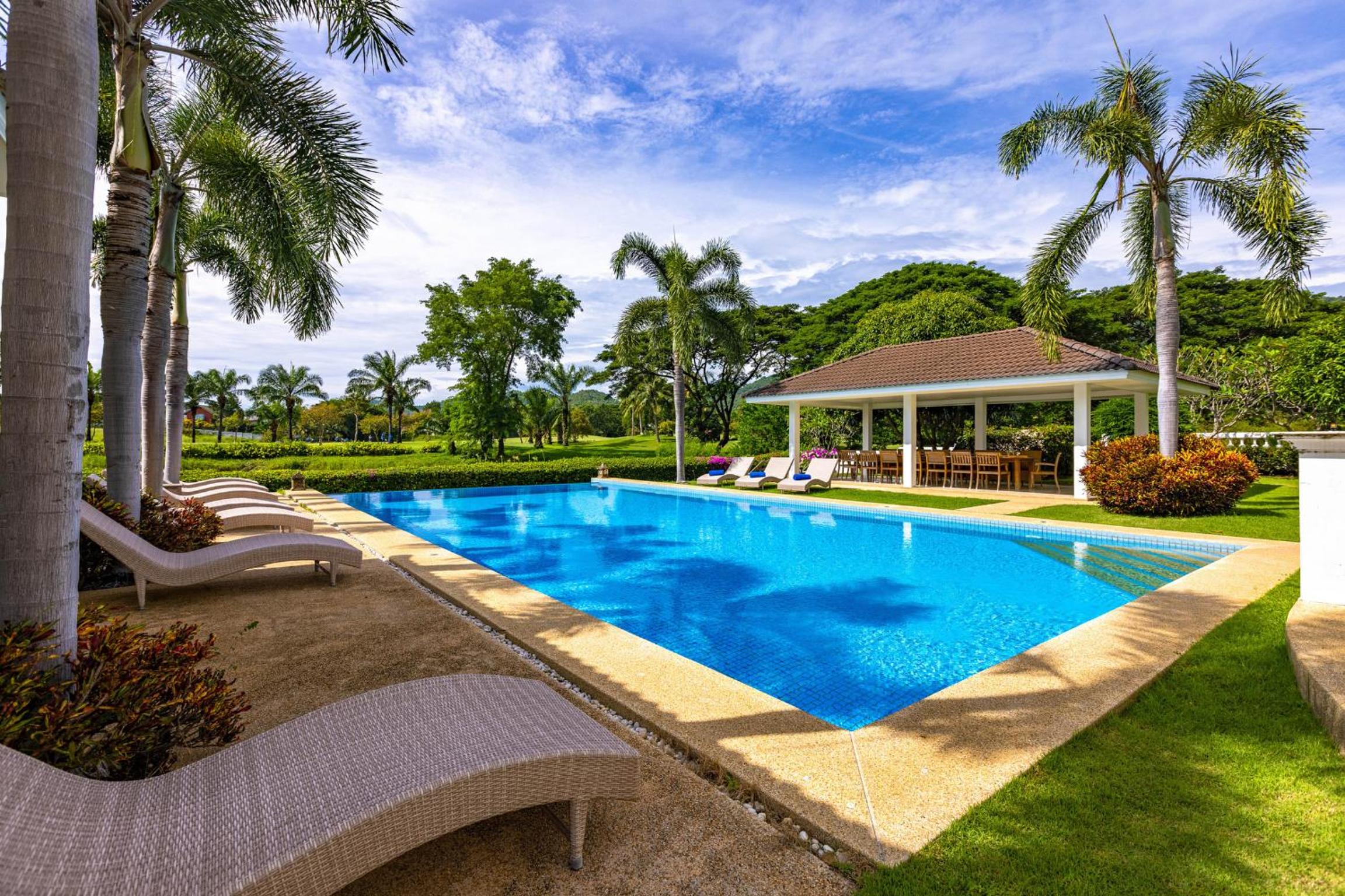 Villa with Private Pool - Photo 56
