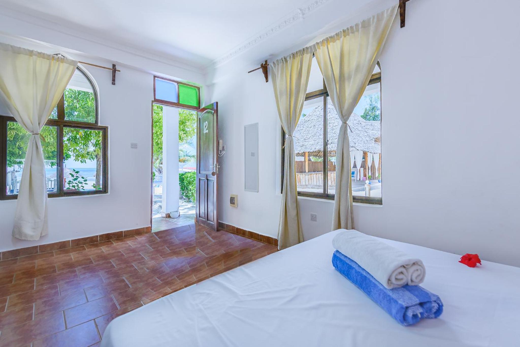 Double Room with Garden View - Photo 4