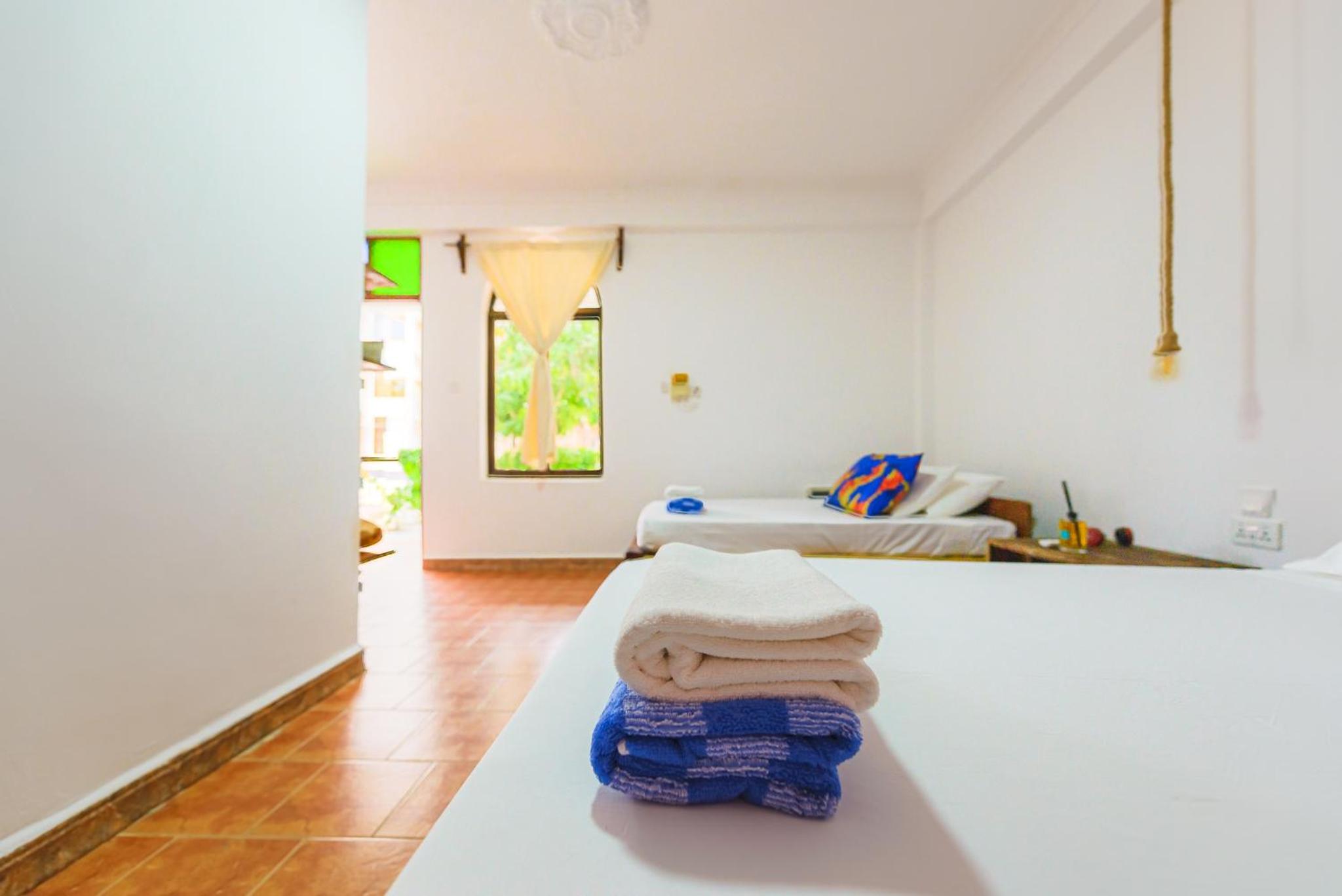 Double Room with Garden View - Photo 9