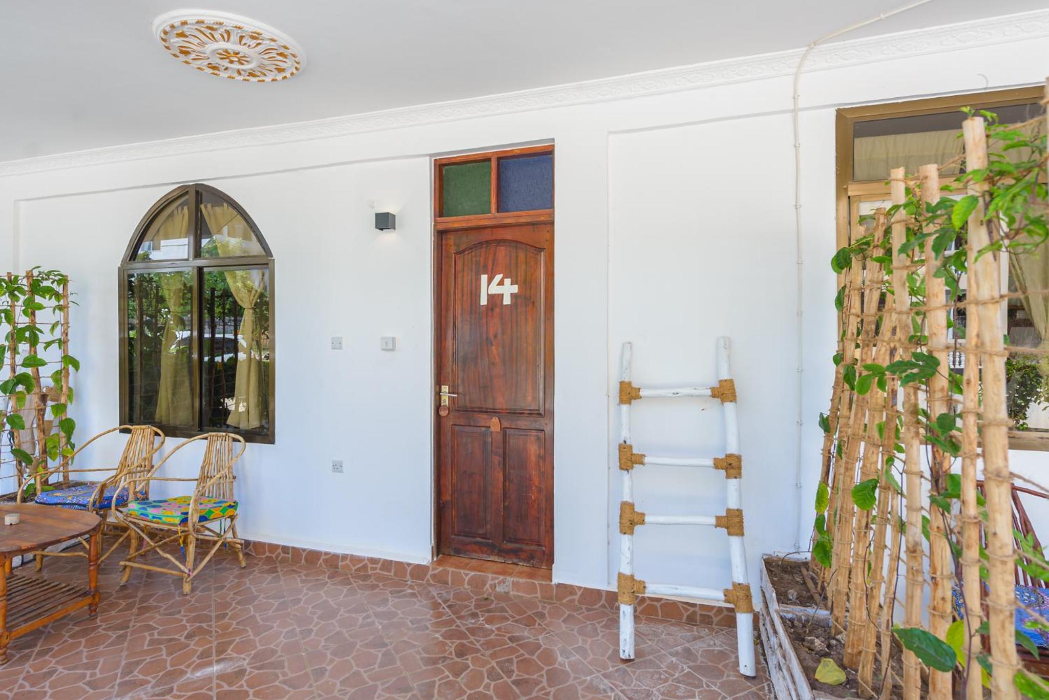 Double Room with Garden View - Photo 14