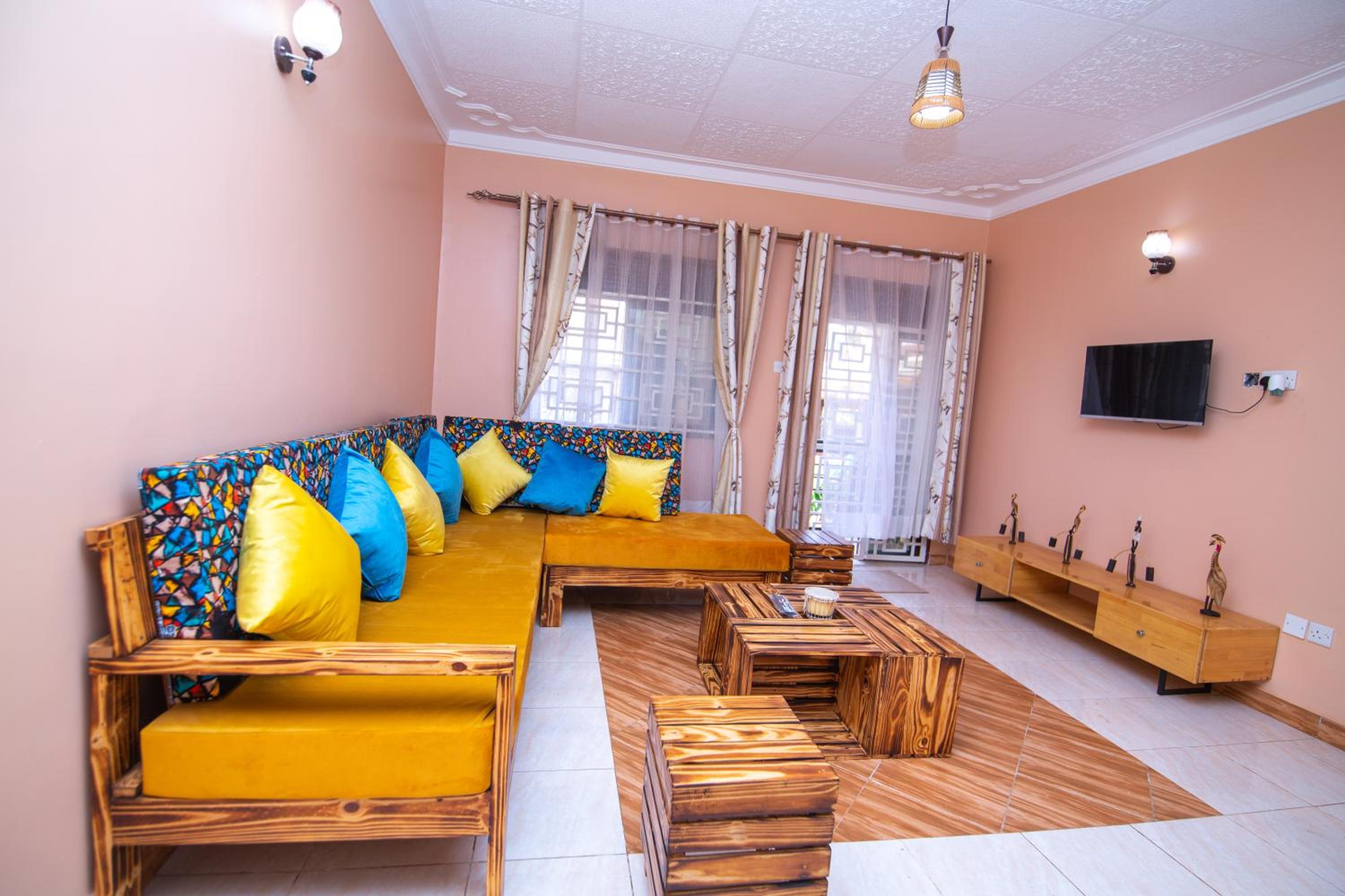 Double Room With Patio photo 3
