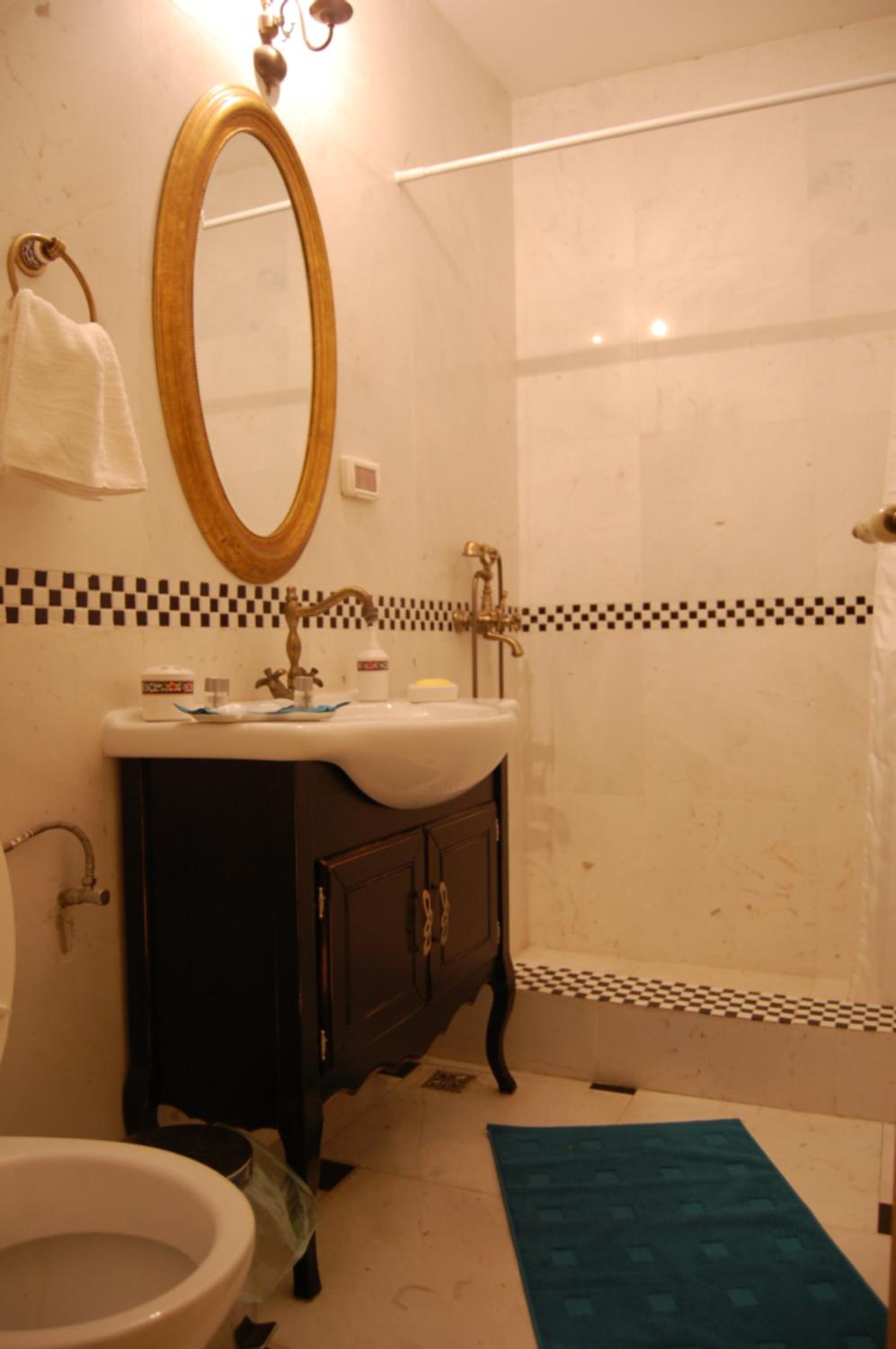 Rome Double Room - Photo 12