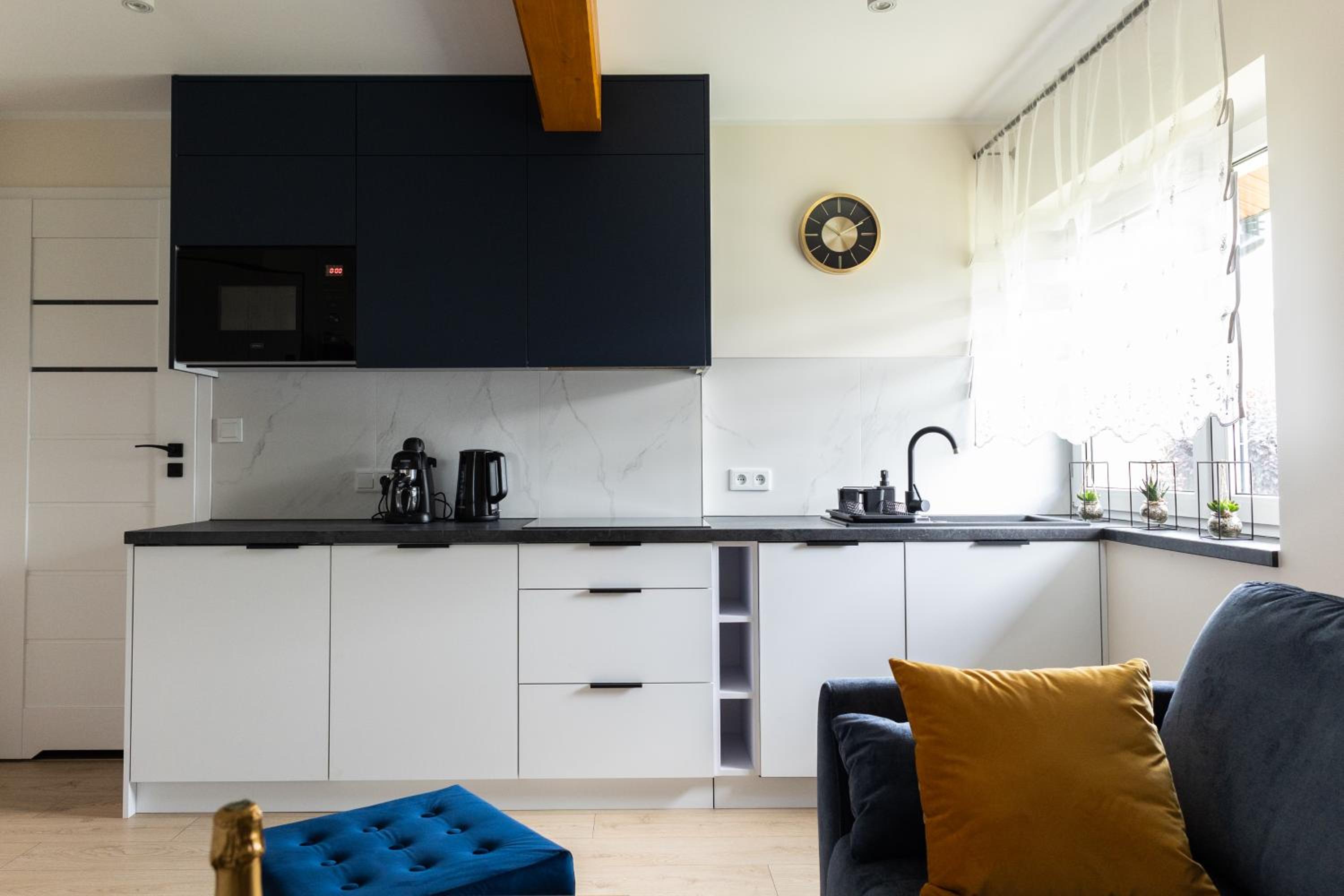 Studio Apartment photo 2